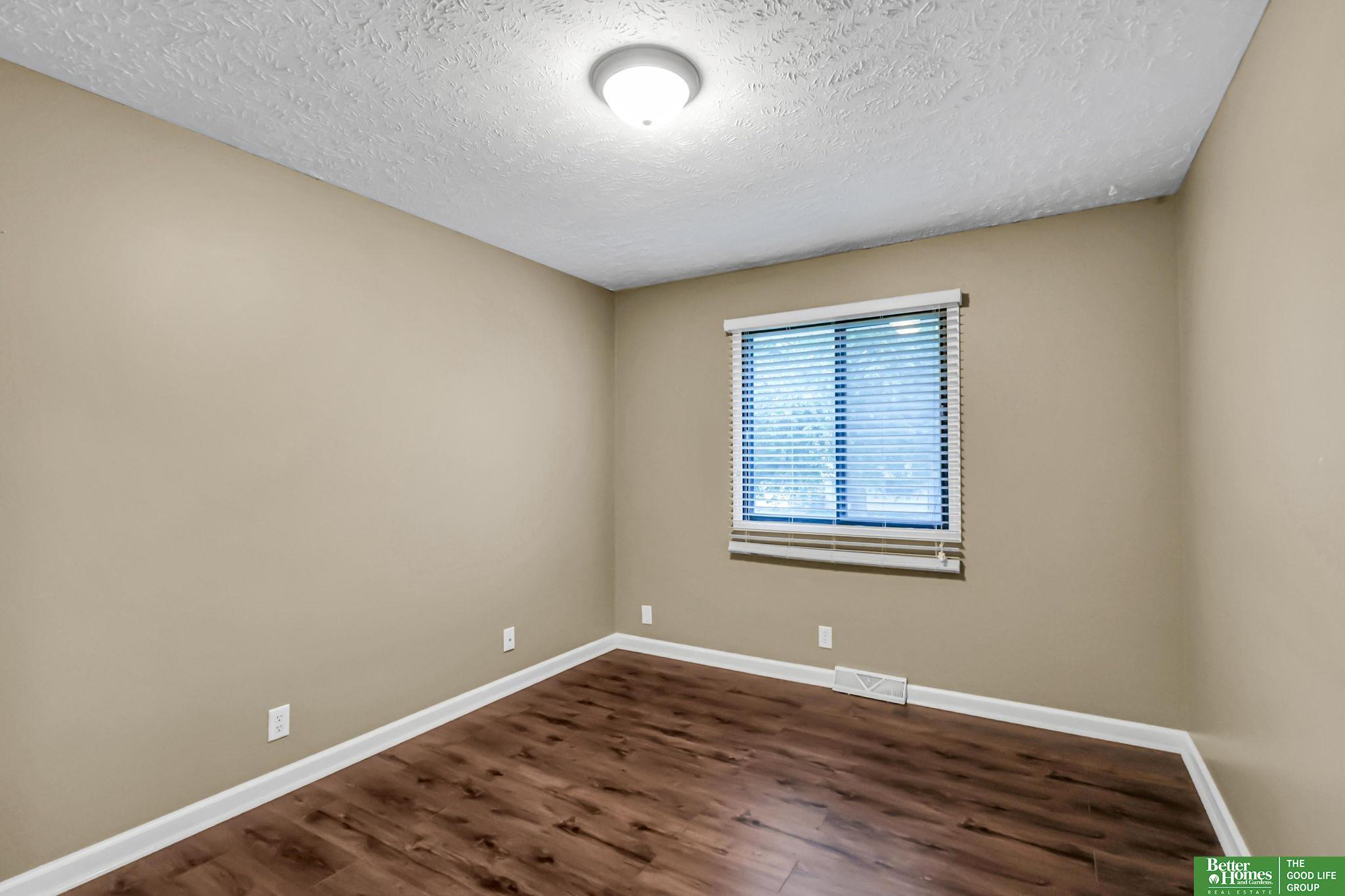 23706 Walnut Circle