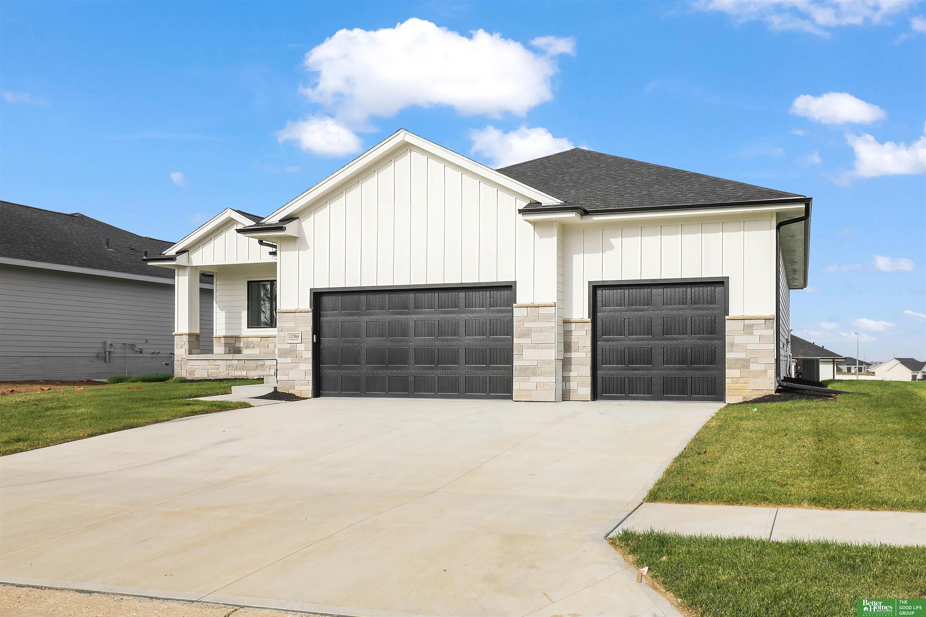 12379 Lake Vista Drive