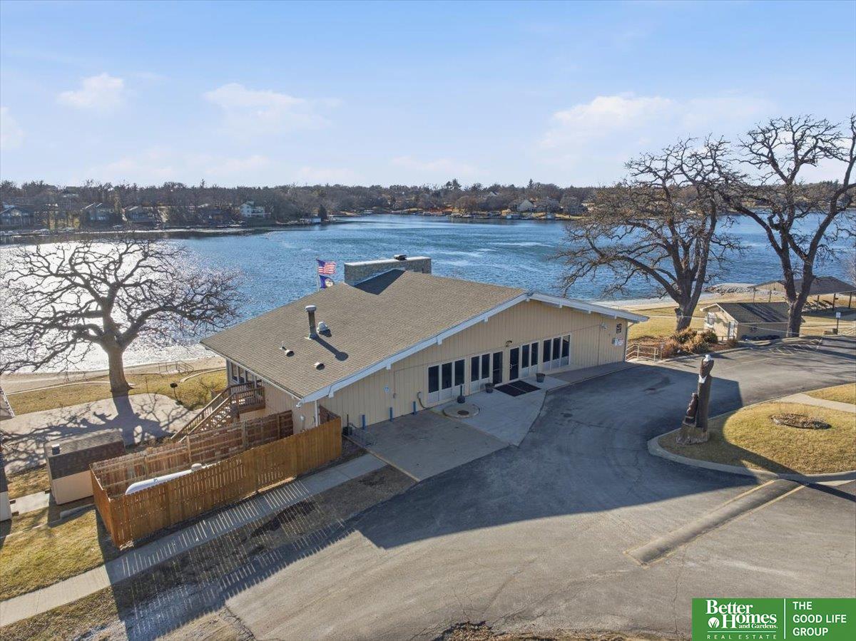 9113 Murray Drive