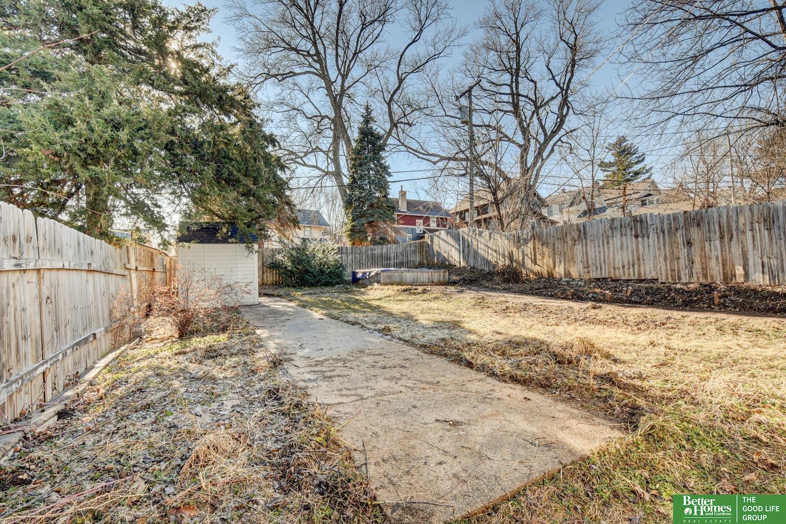 4805 Burt Street