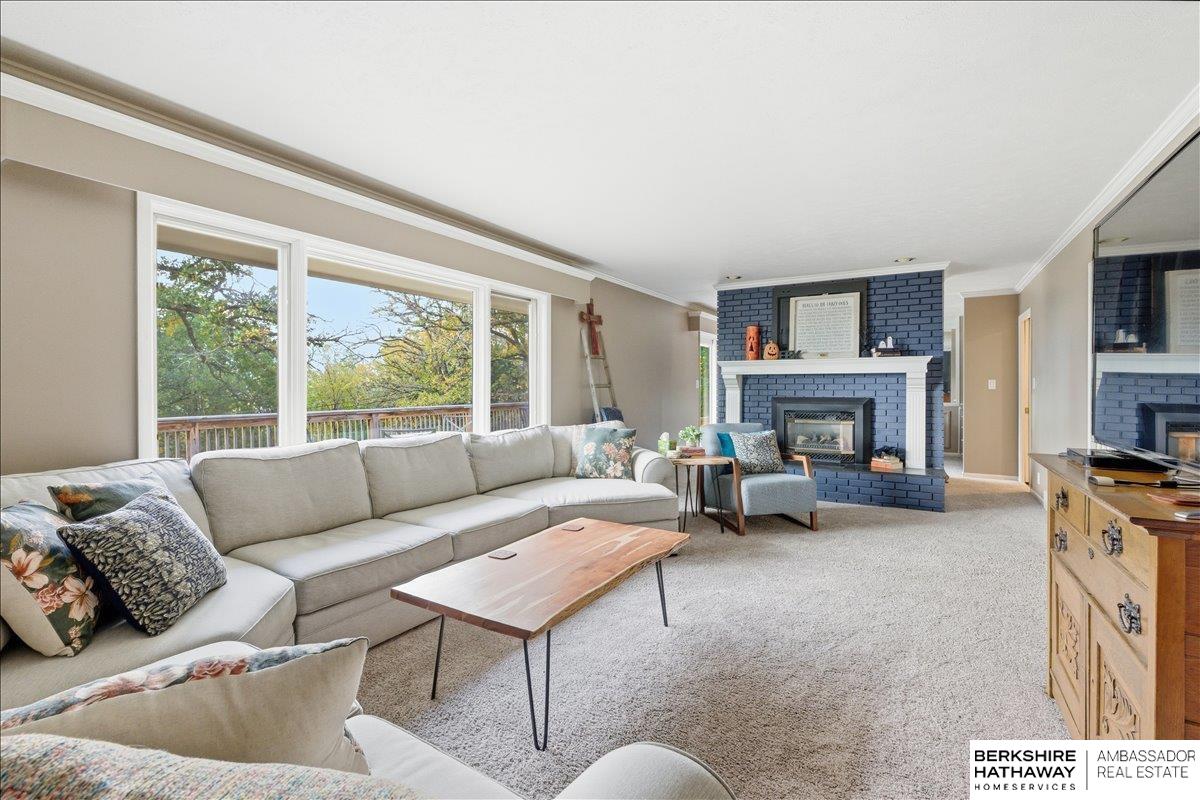 444 Skyline Drive