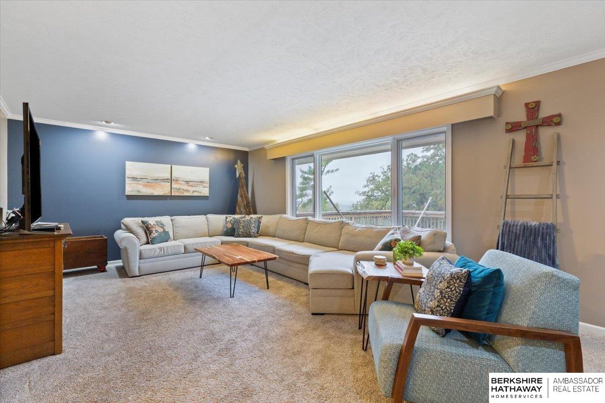 444 Skyline Drive