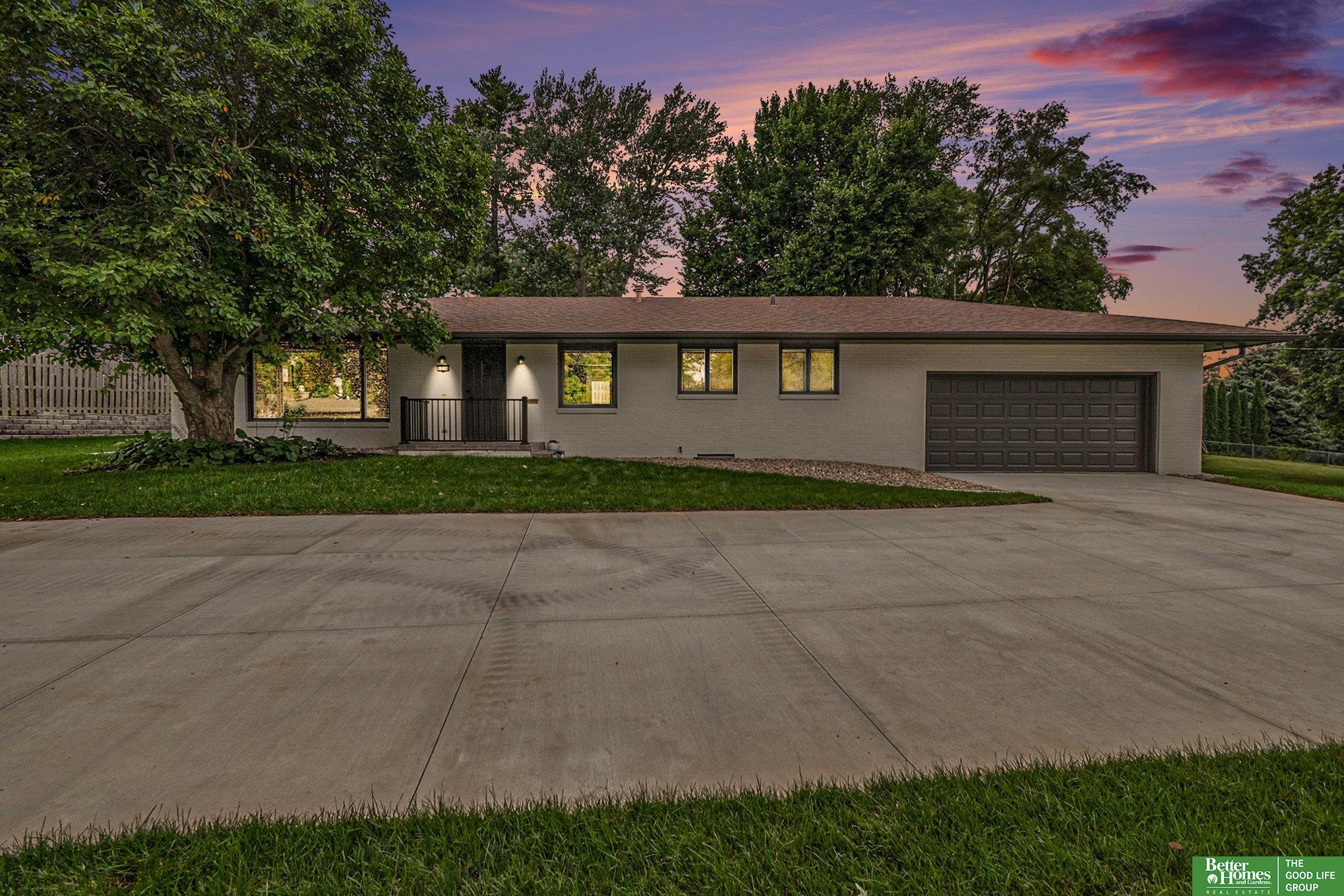 1216 S 108th Street