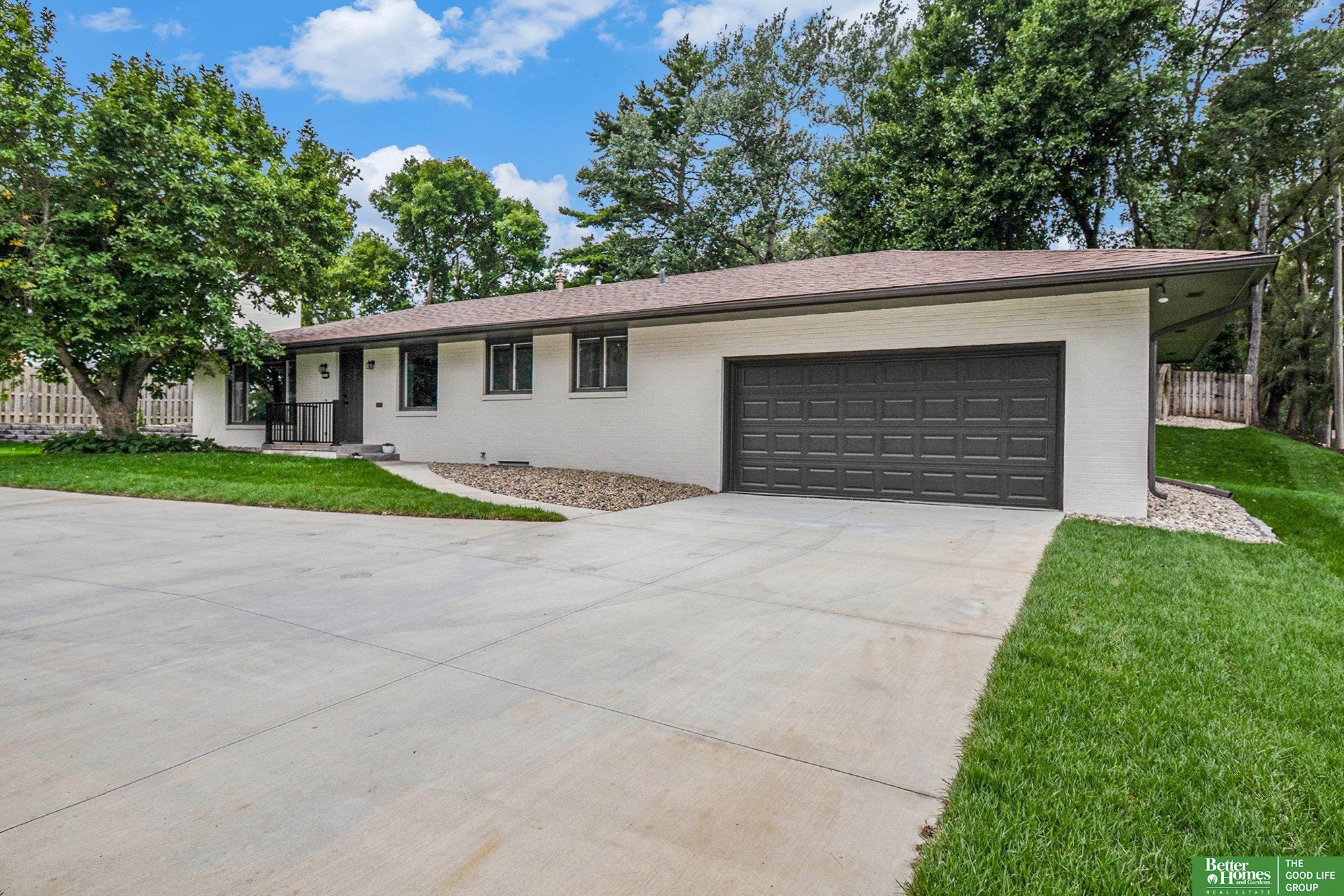 1216 S 108th Street
