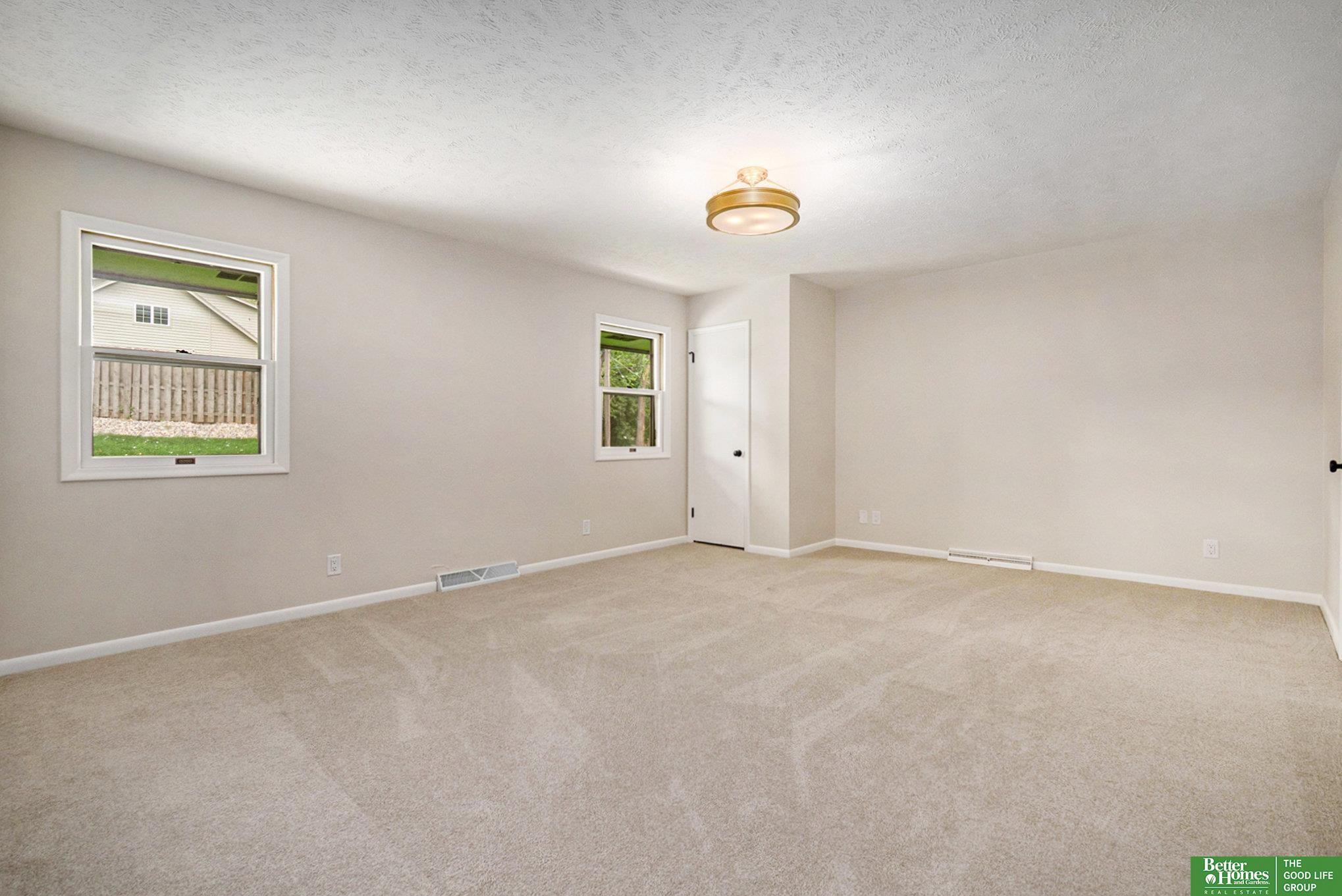1216 S 108th Street