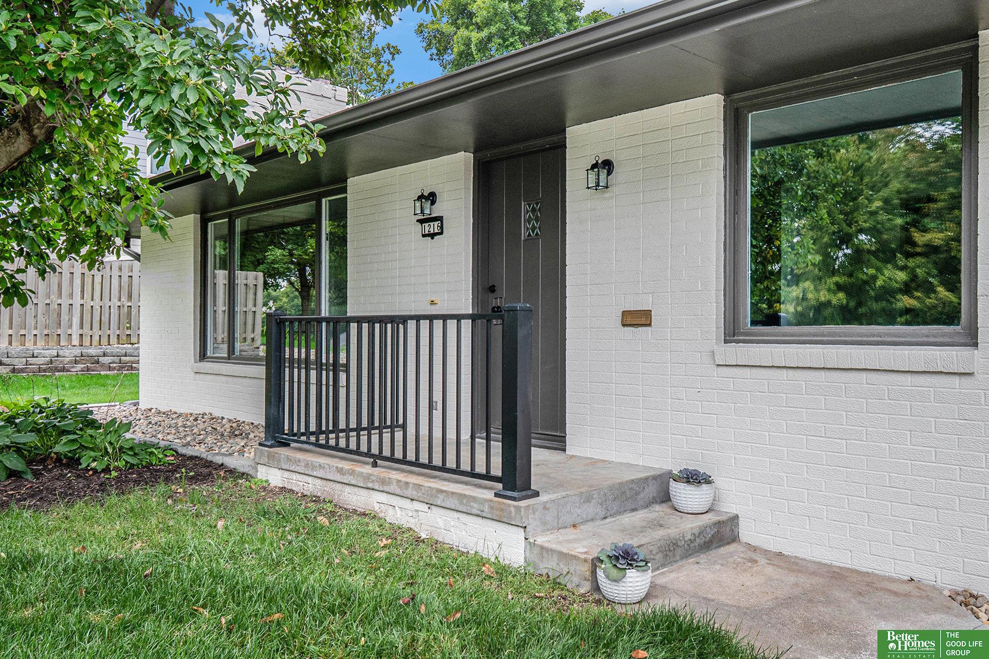 1216 S 108th Street