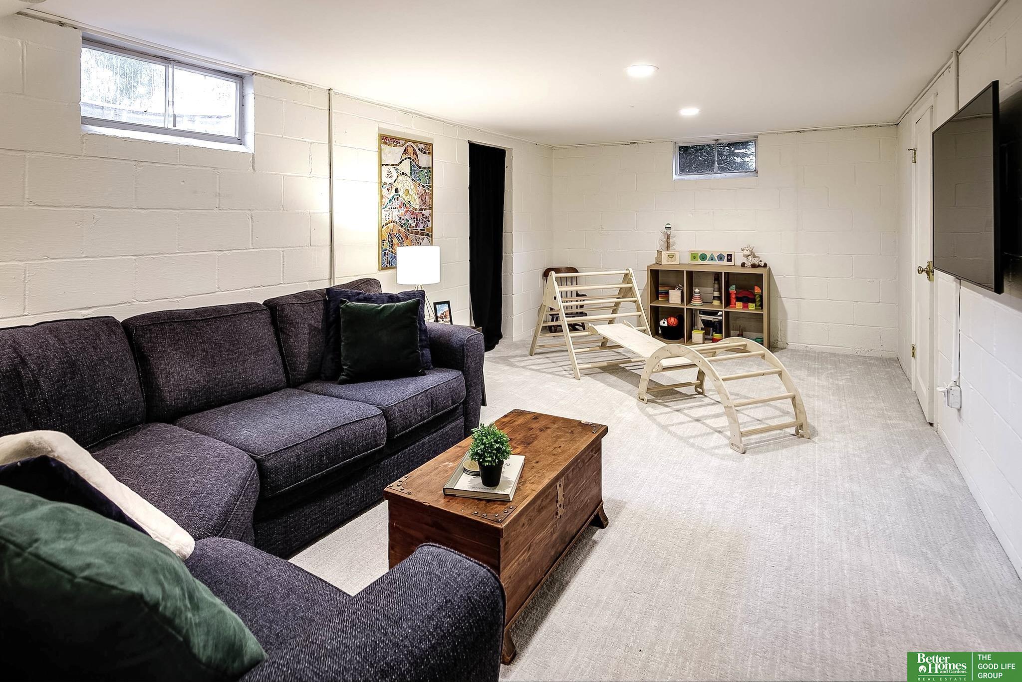 452 S 85th Street