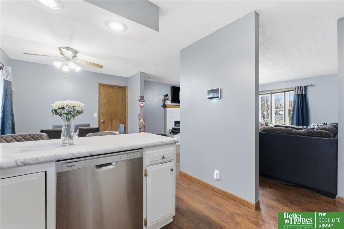 700 W R Street