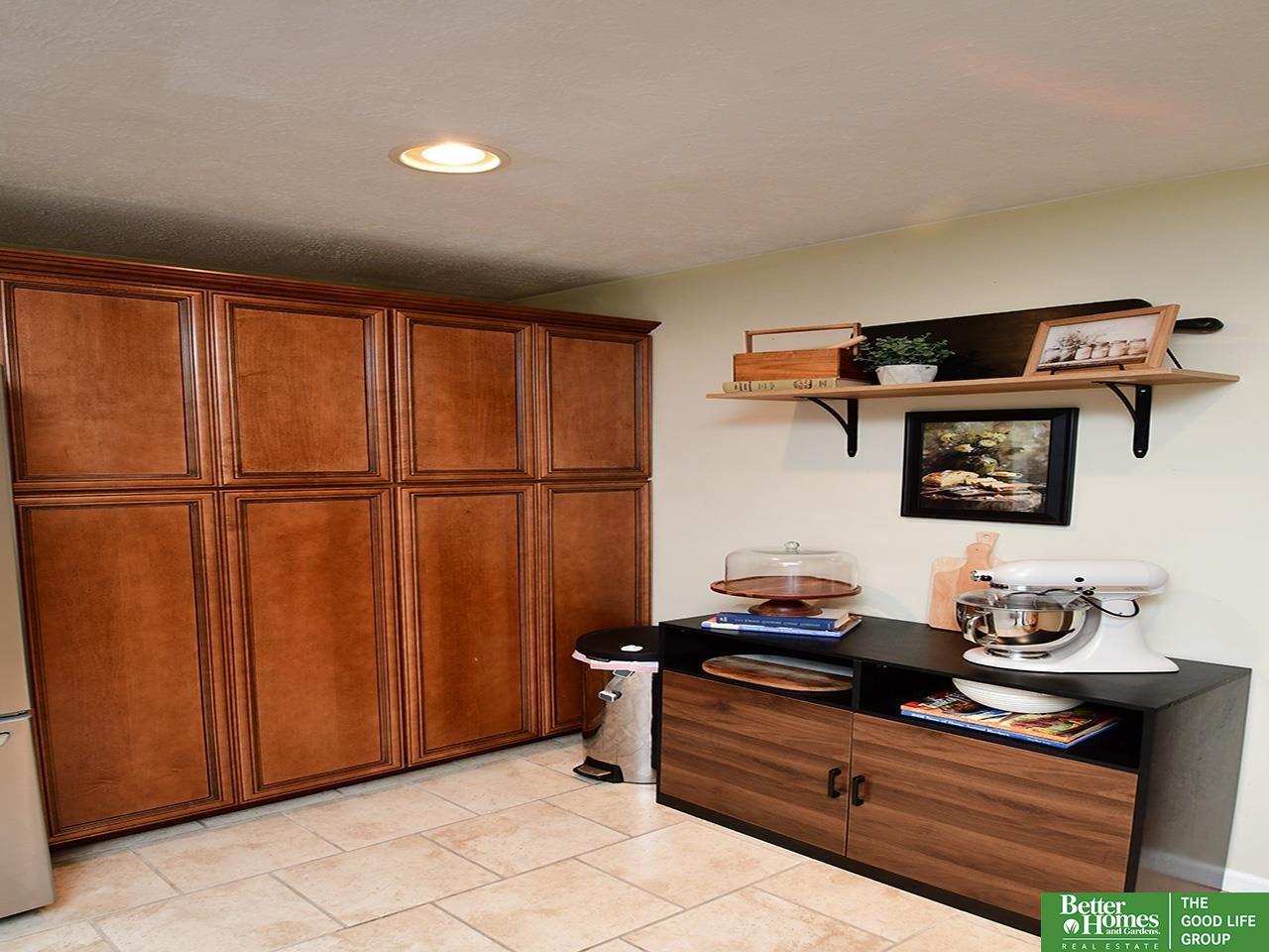 6308 Briar Rosa Drive
