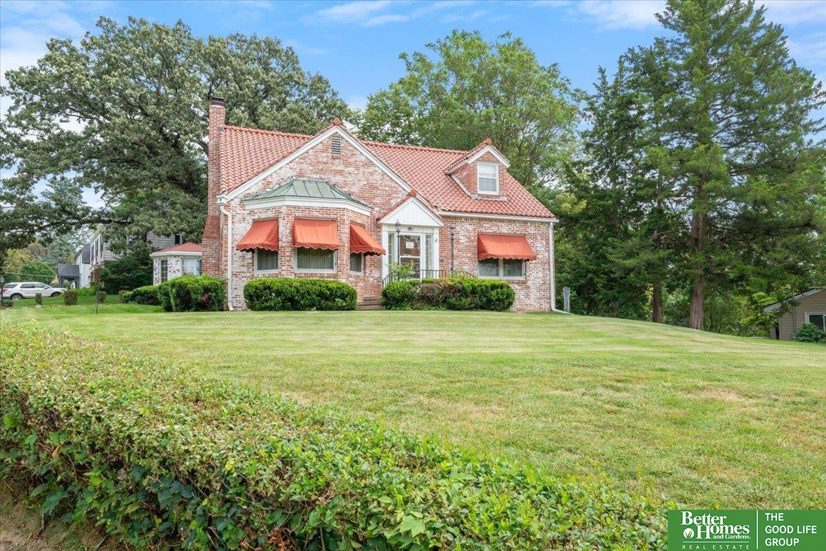 601 Forest Drive