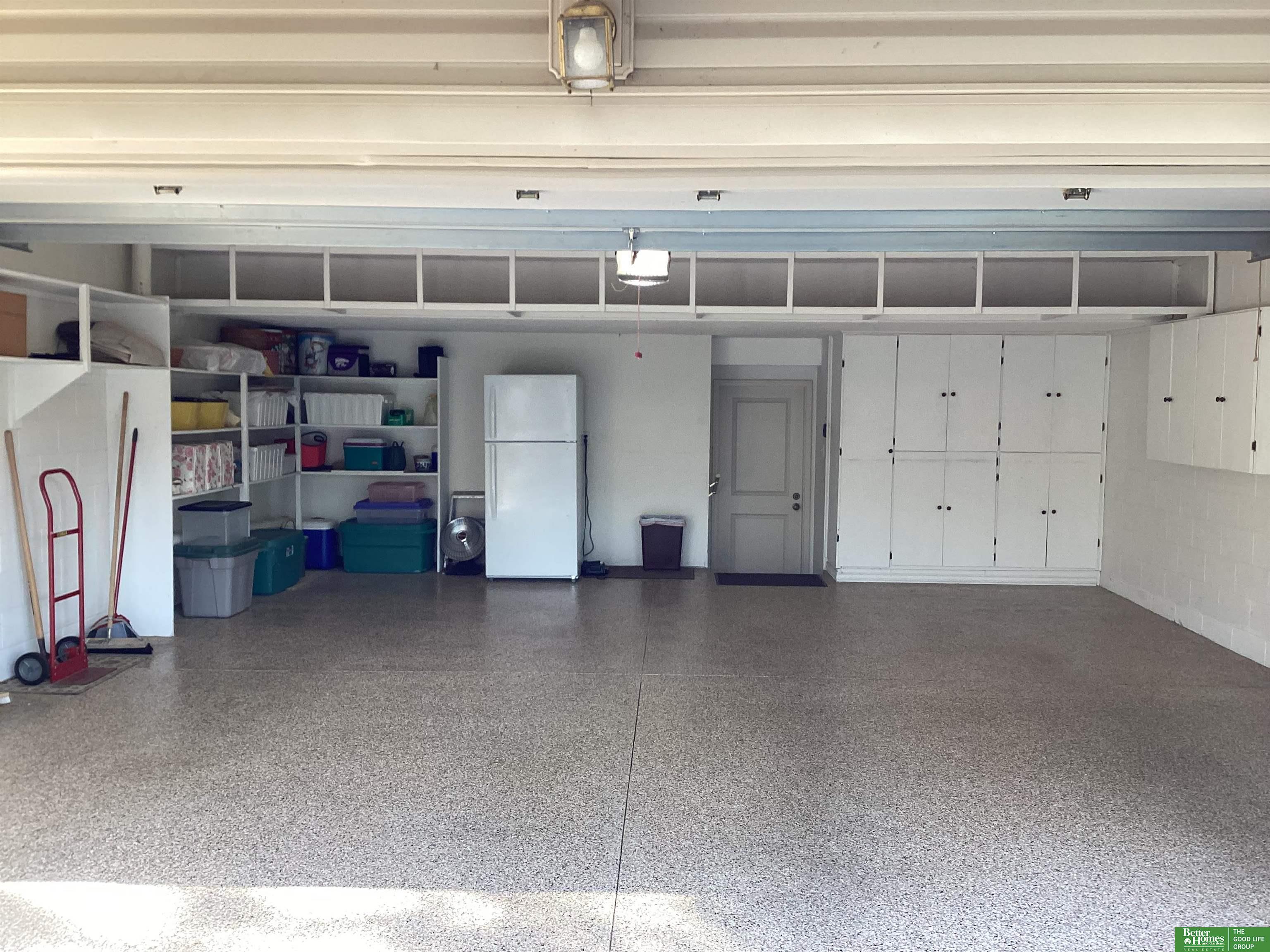 832 S 112 Plaza