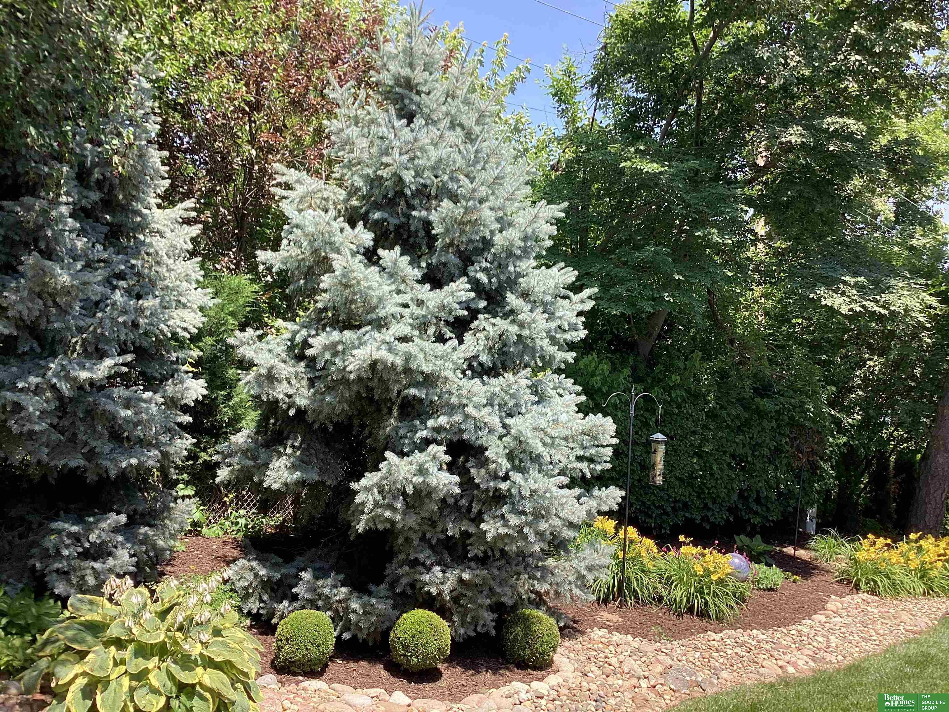 832 S 112 Plaza
