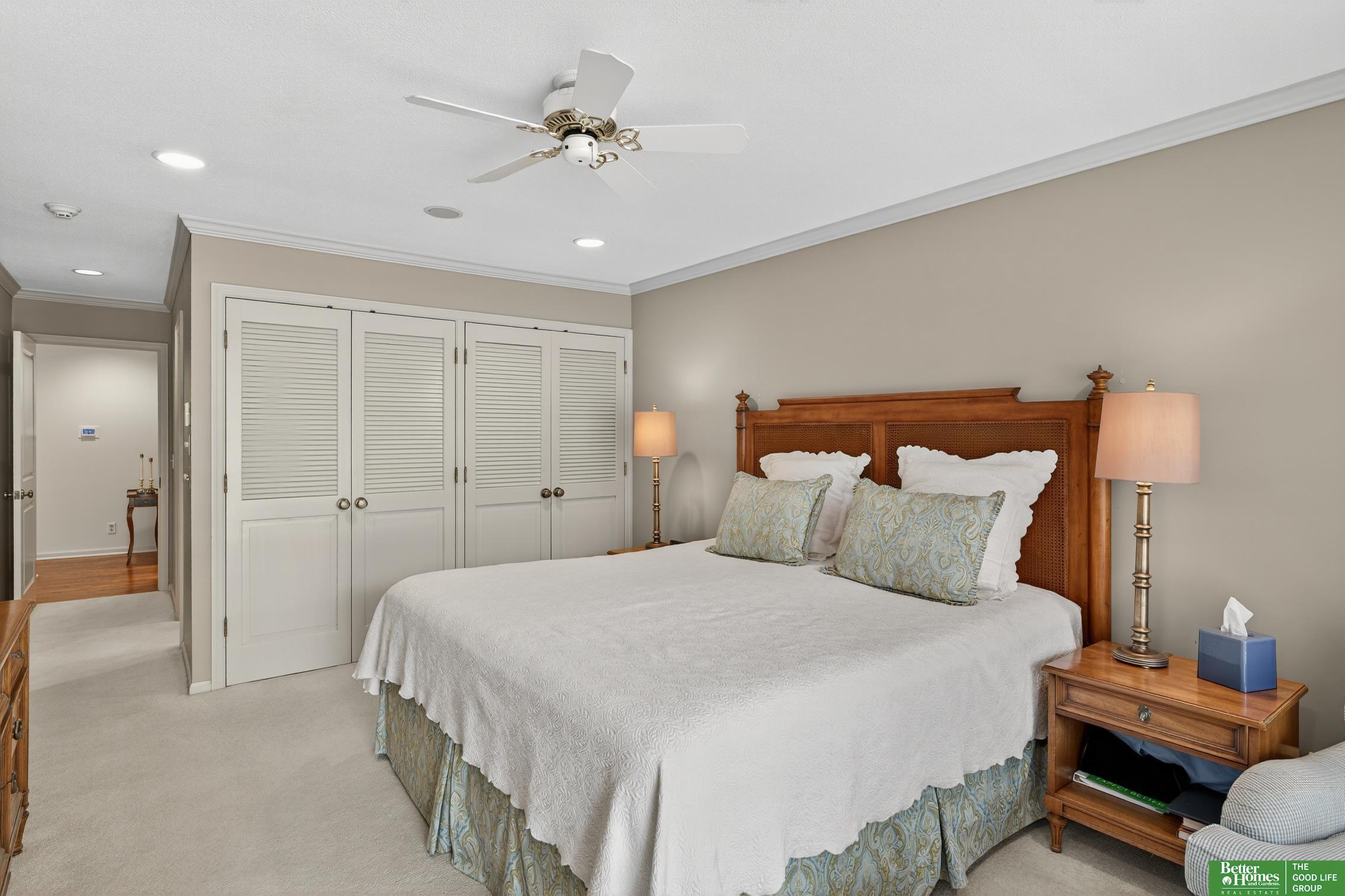 832 S 112 Plaza