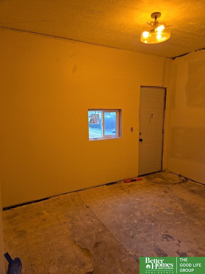 208 W 3rd Street