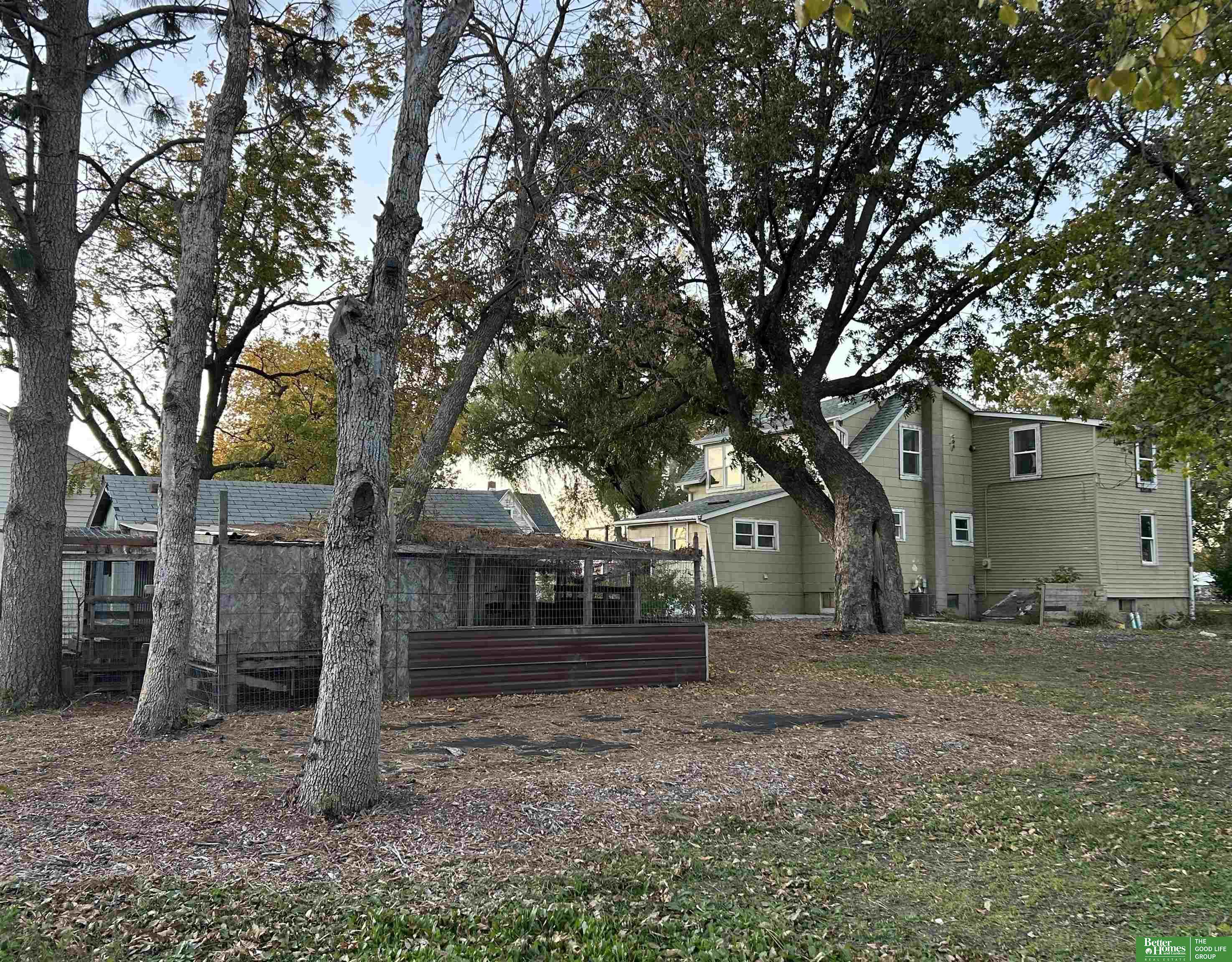 610 OAK Street