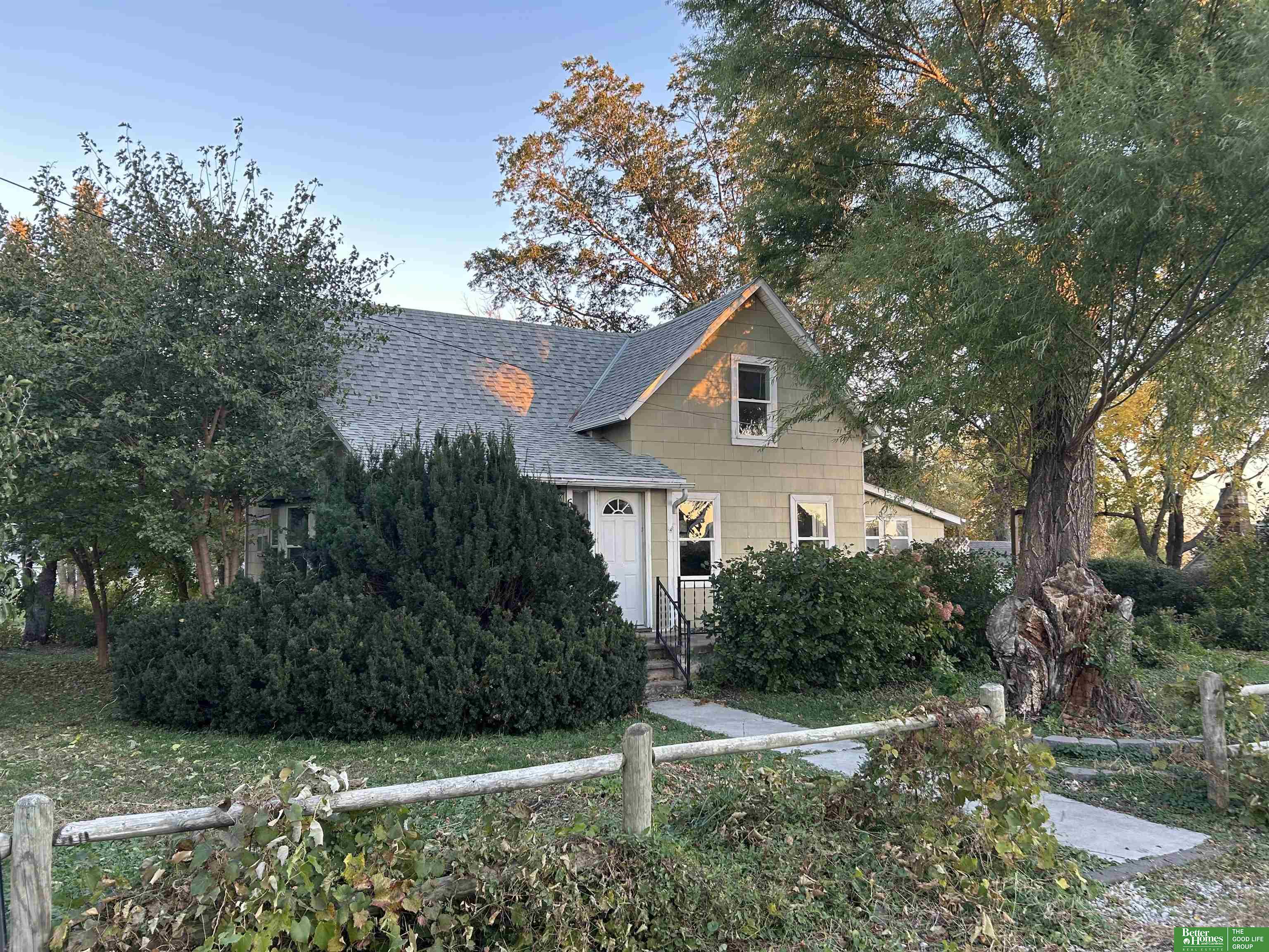610 OAK Street