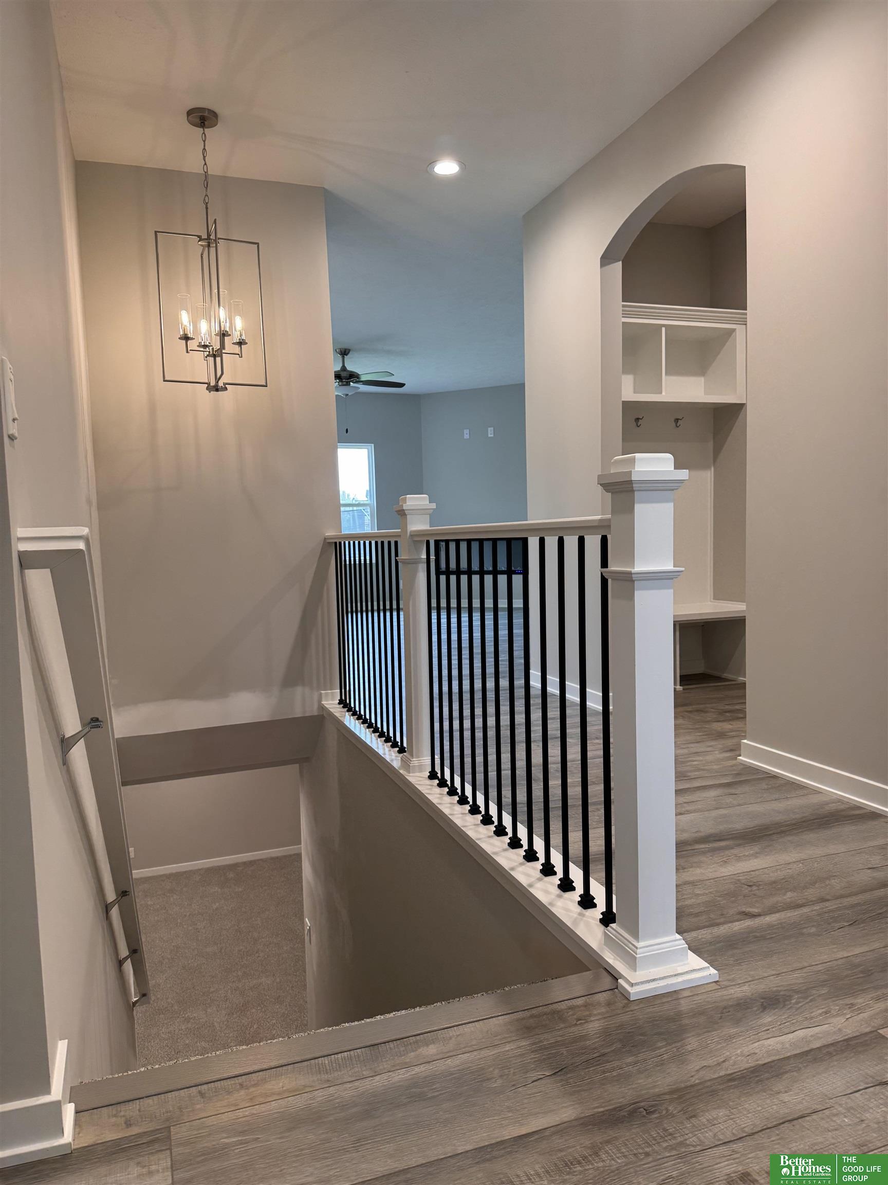8707 N 177th Street