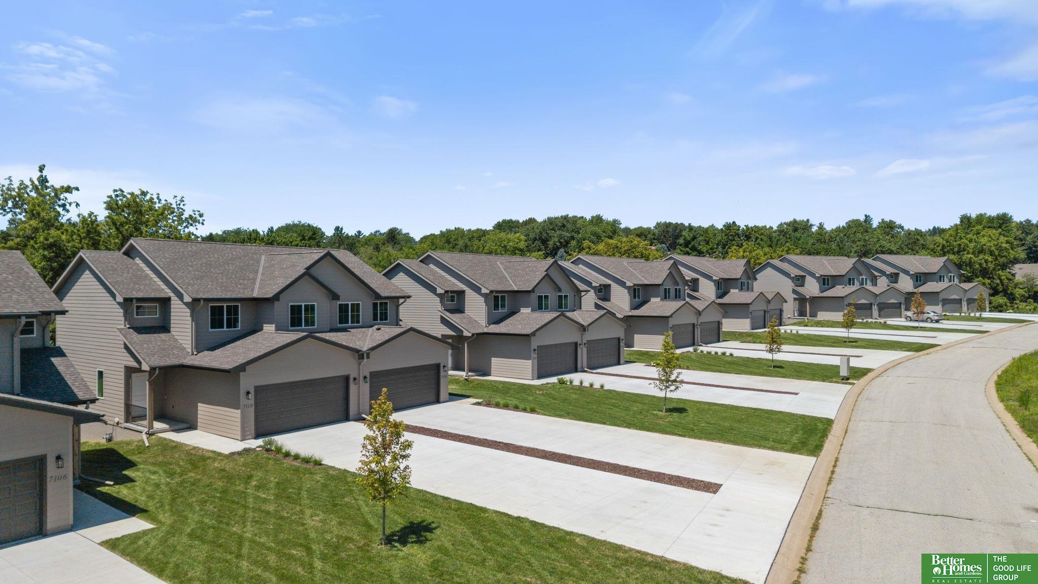 7162 N 79th Court