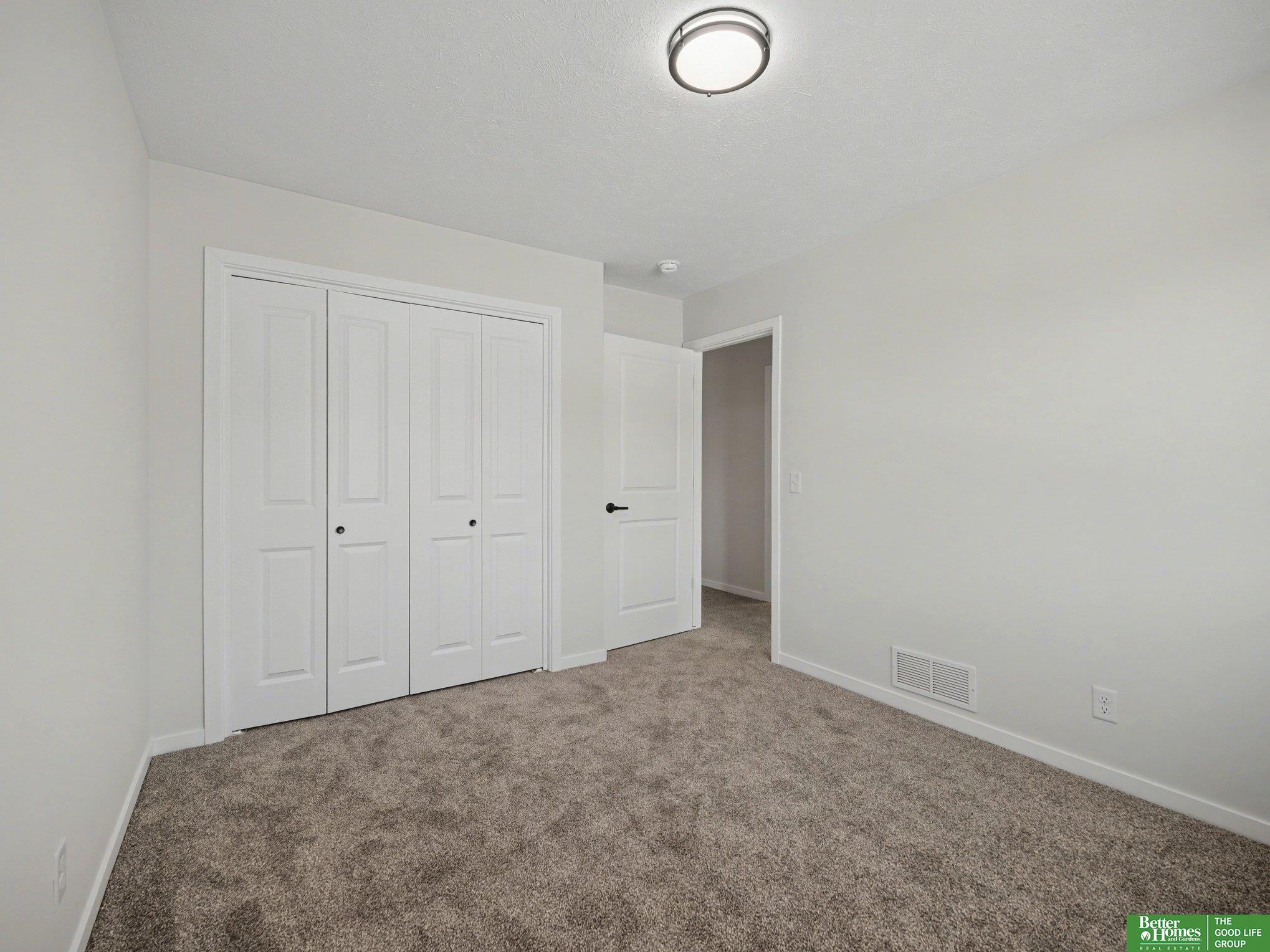 7162 N 79th Court