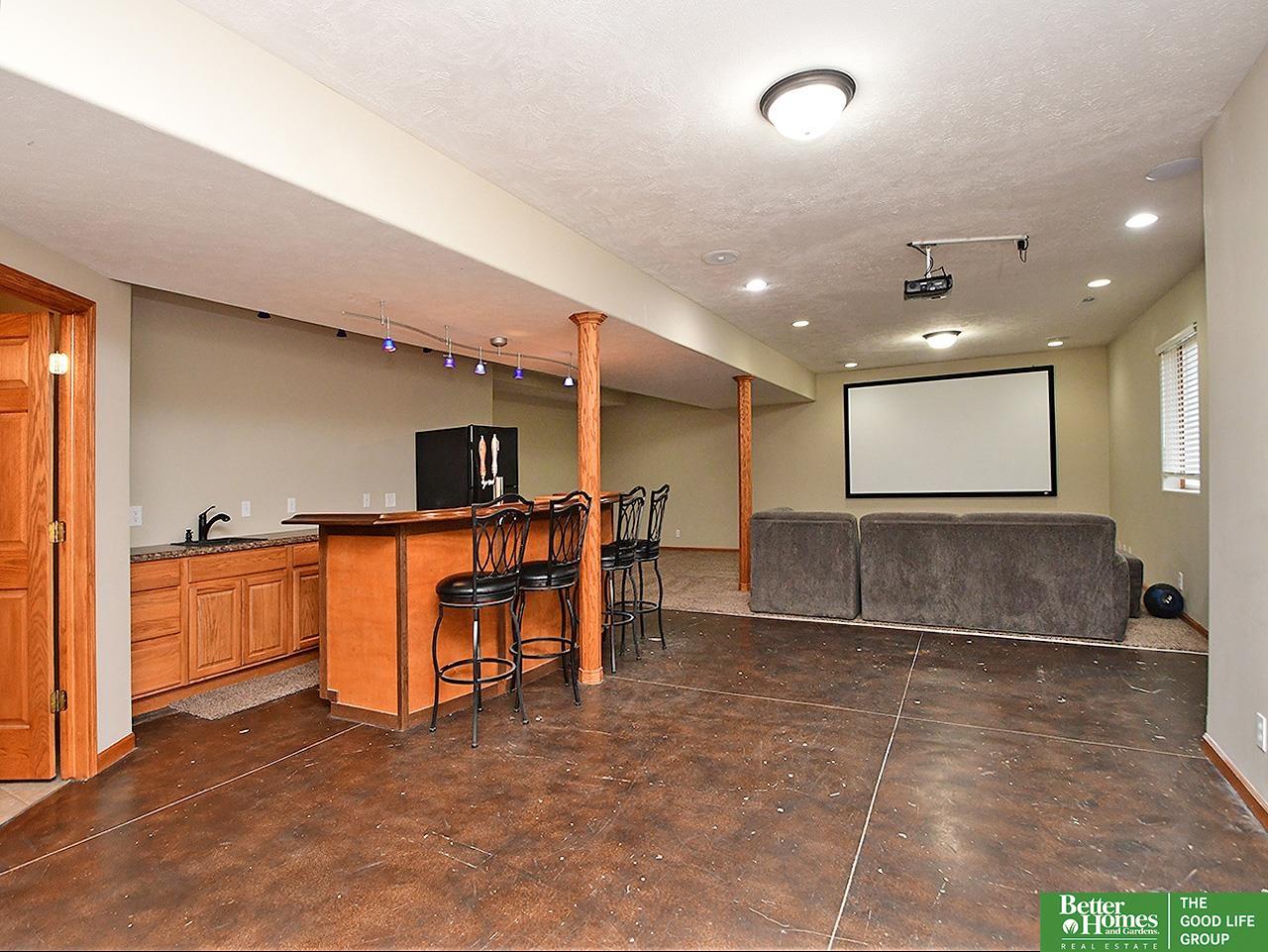 2108 Plymouth Rock Road