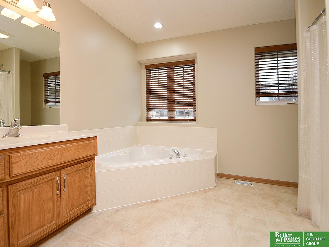 2108 Plymouth Rock Road