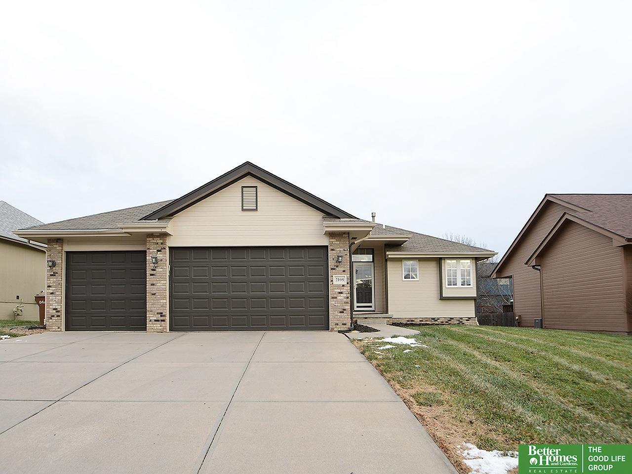 2108 Plymouth Rock Road