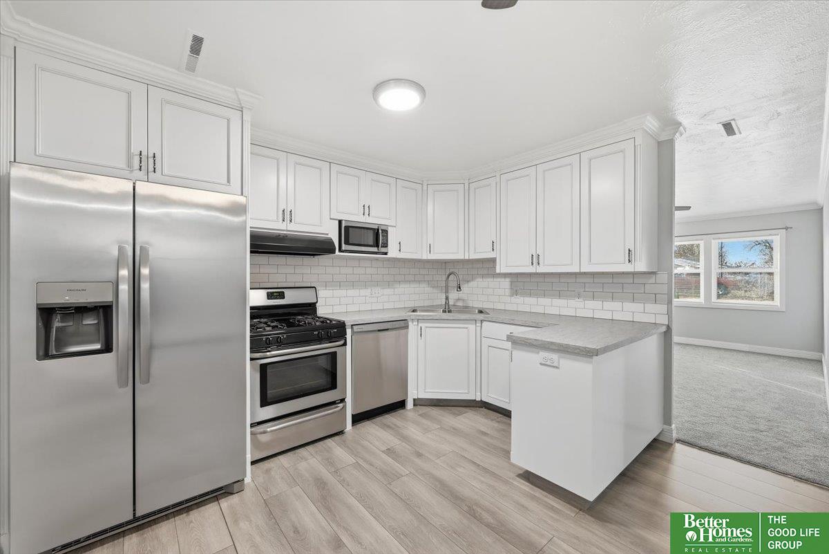 3109 Surfwood Drive