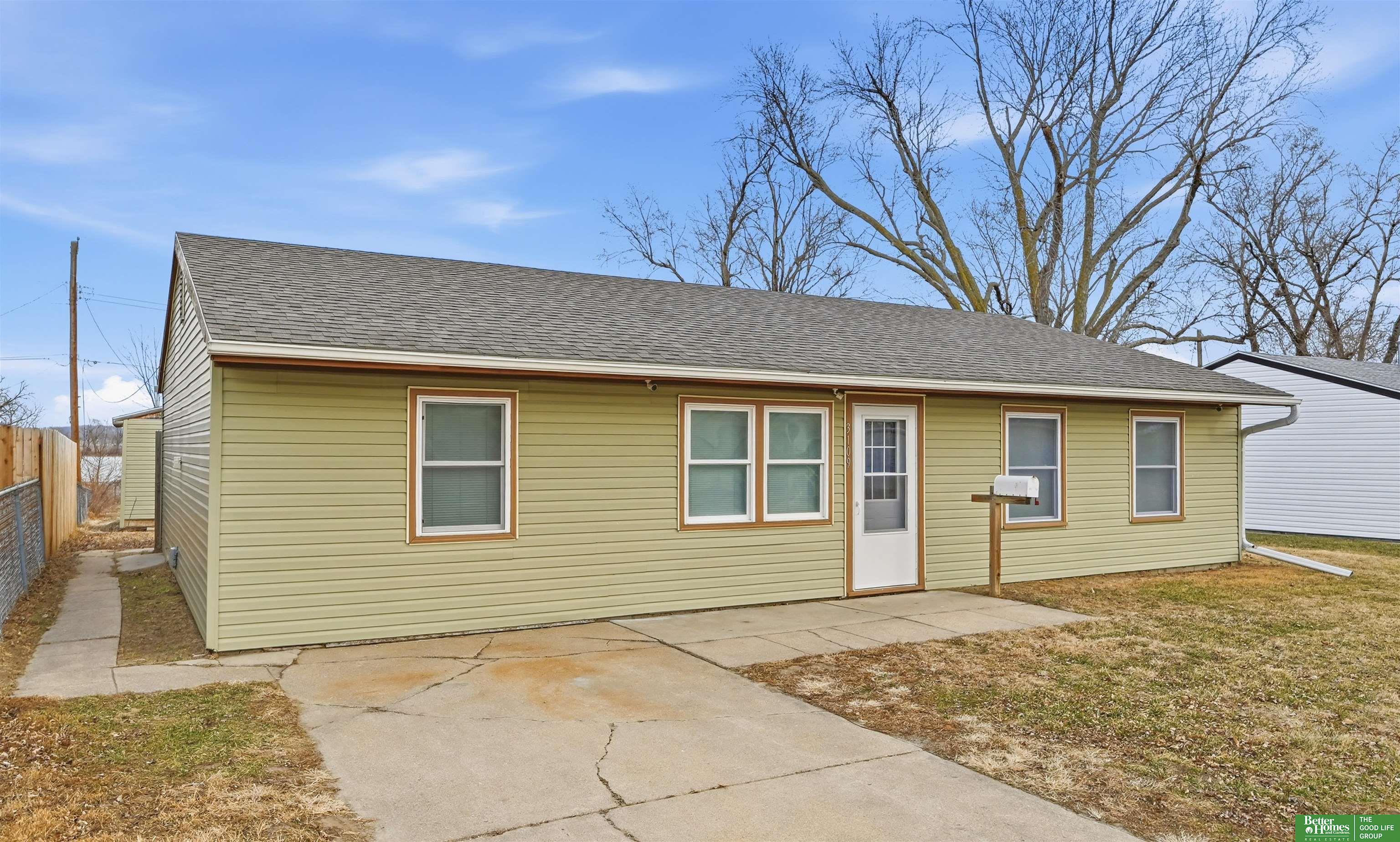 3109 Surfwood Drive