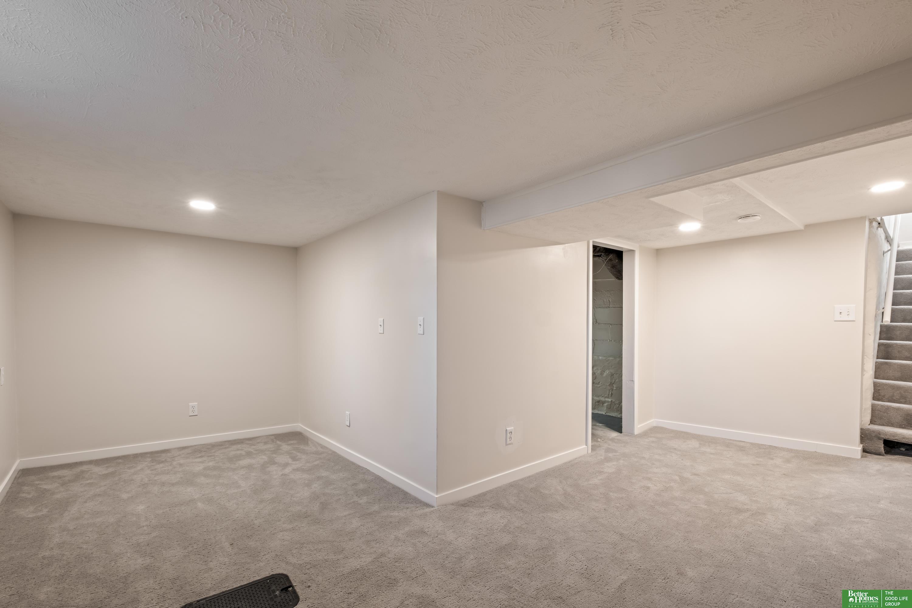 3849 Grover Street