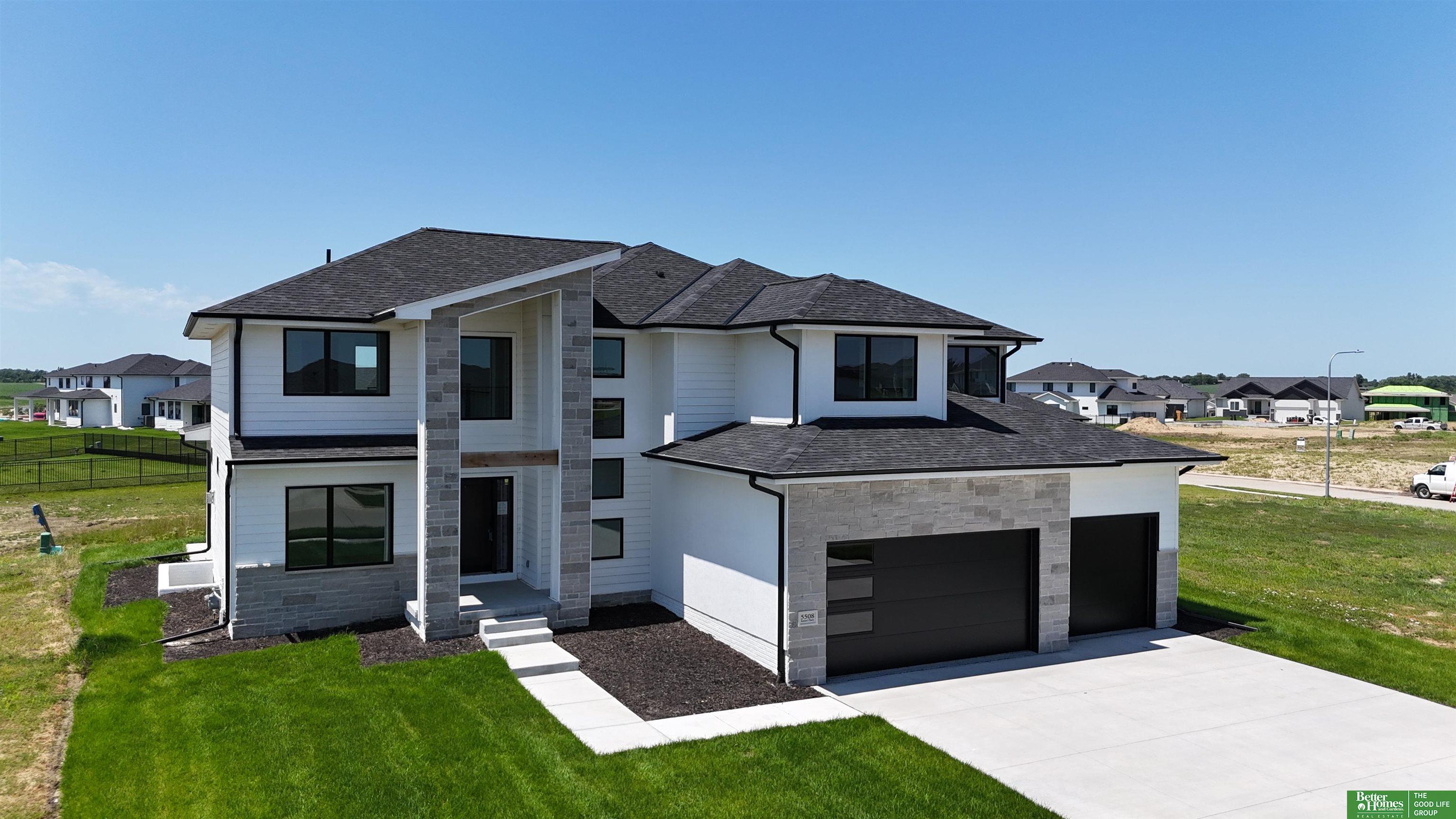 5508 Kestrel Parkway