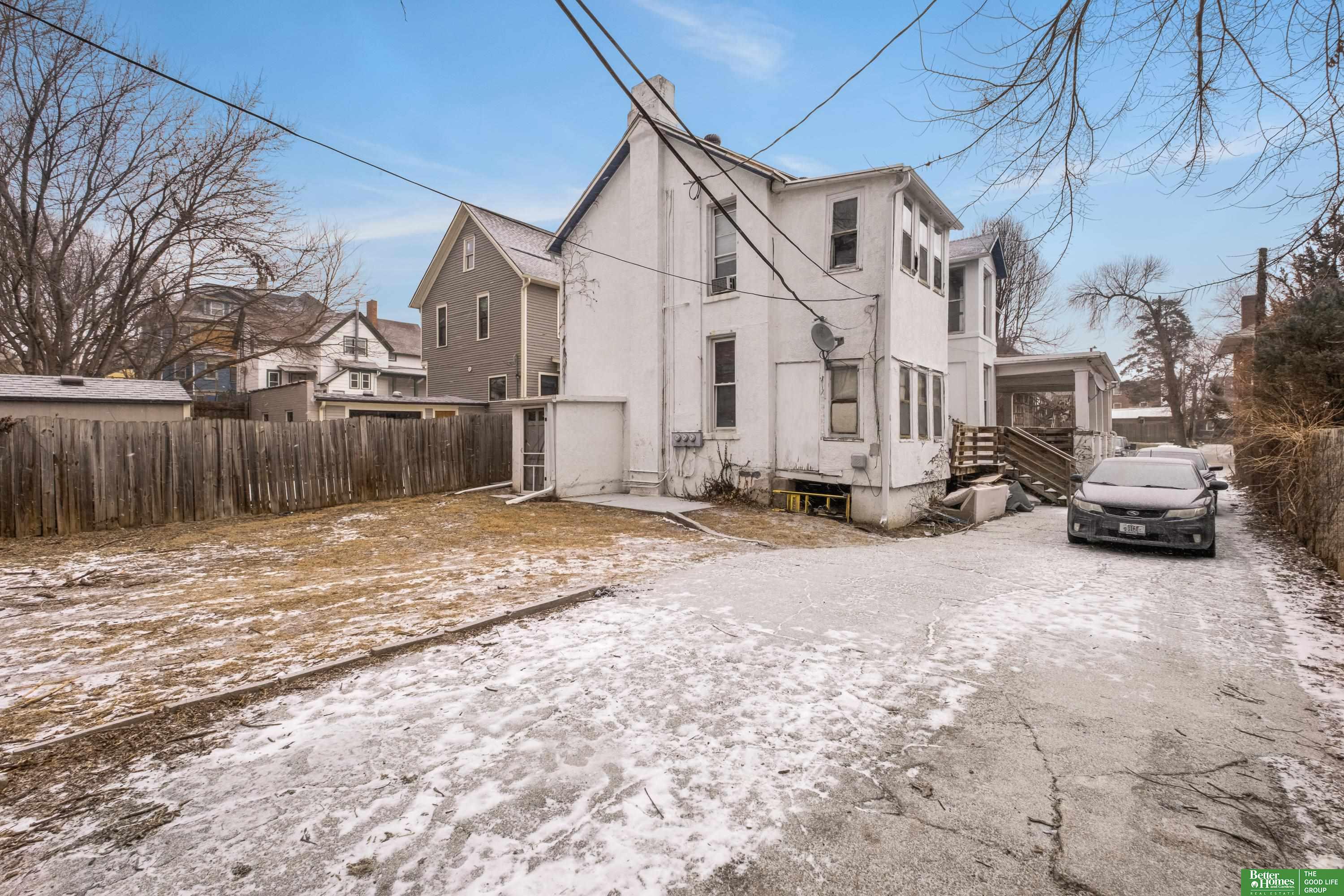 1138 S 30th Avenue