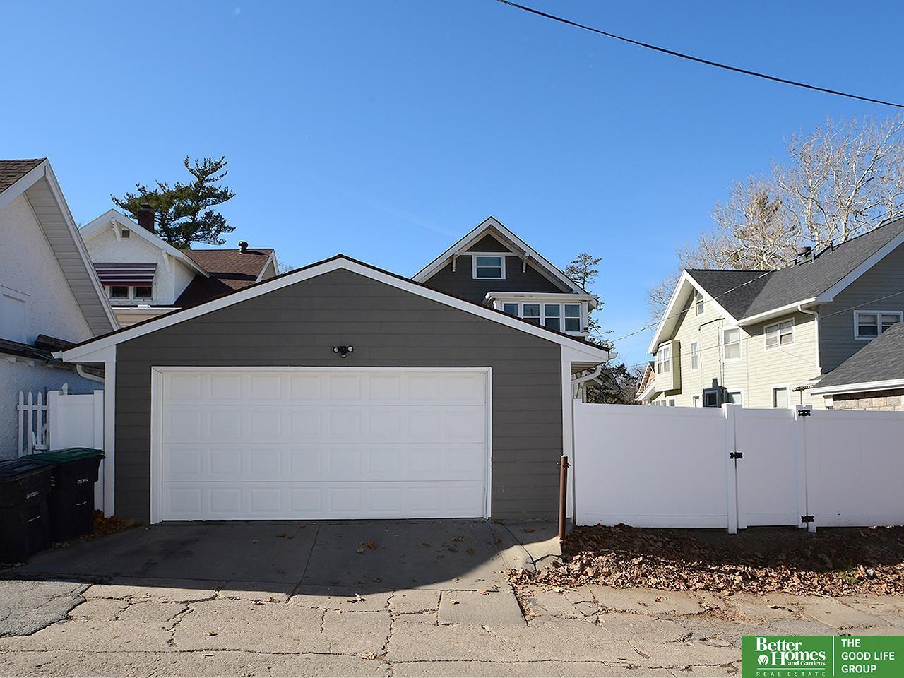 2211 Hanscom Boulevard