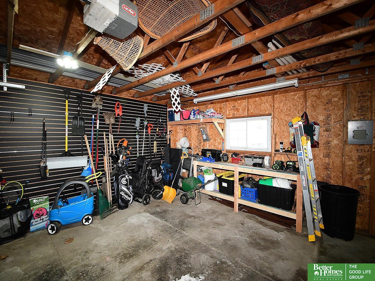 2211 Hanscom Boulevard