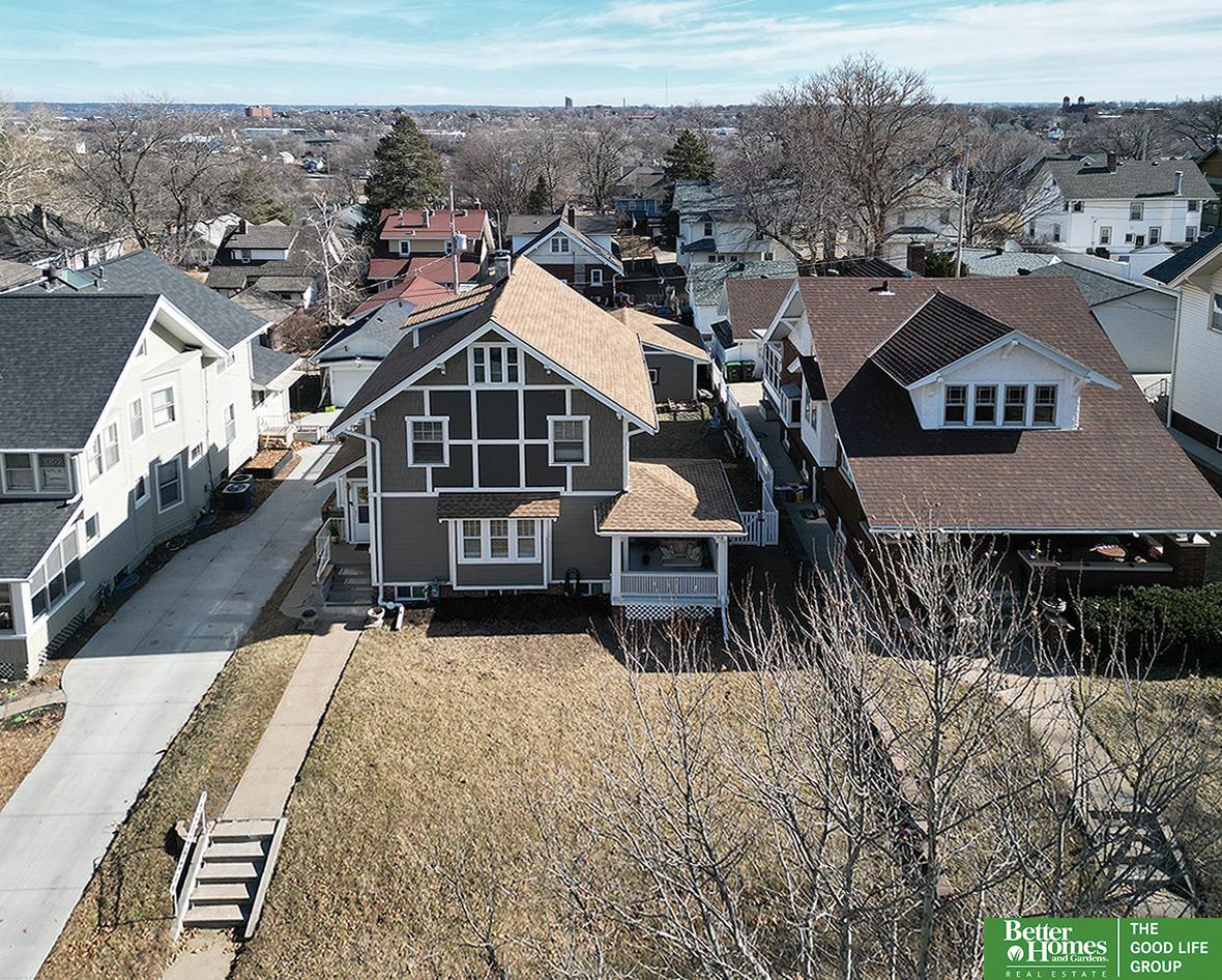 2211 Hanscom Boulevard