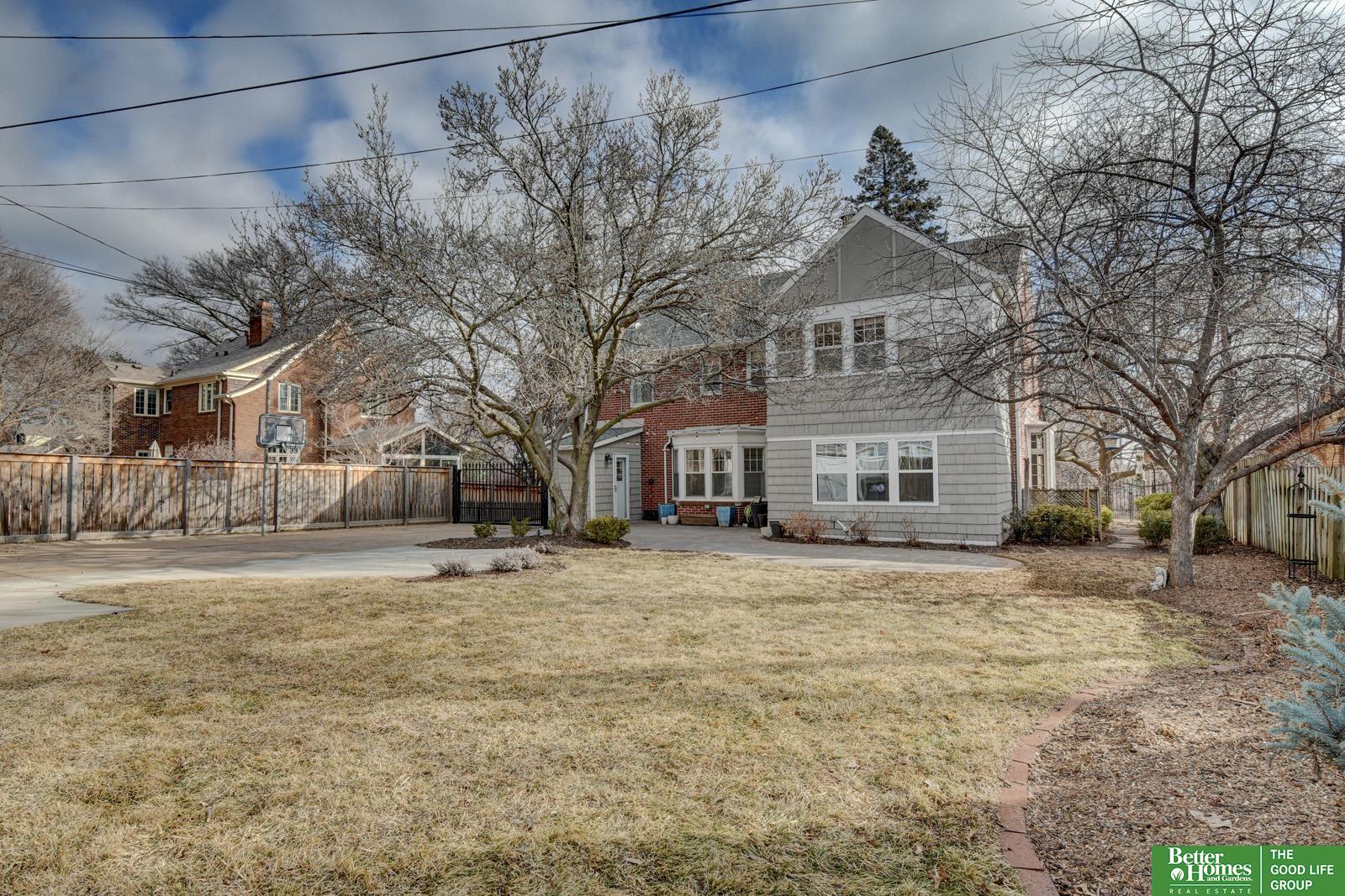 1720 N 52 Street