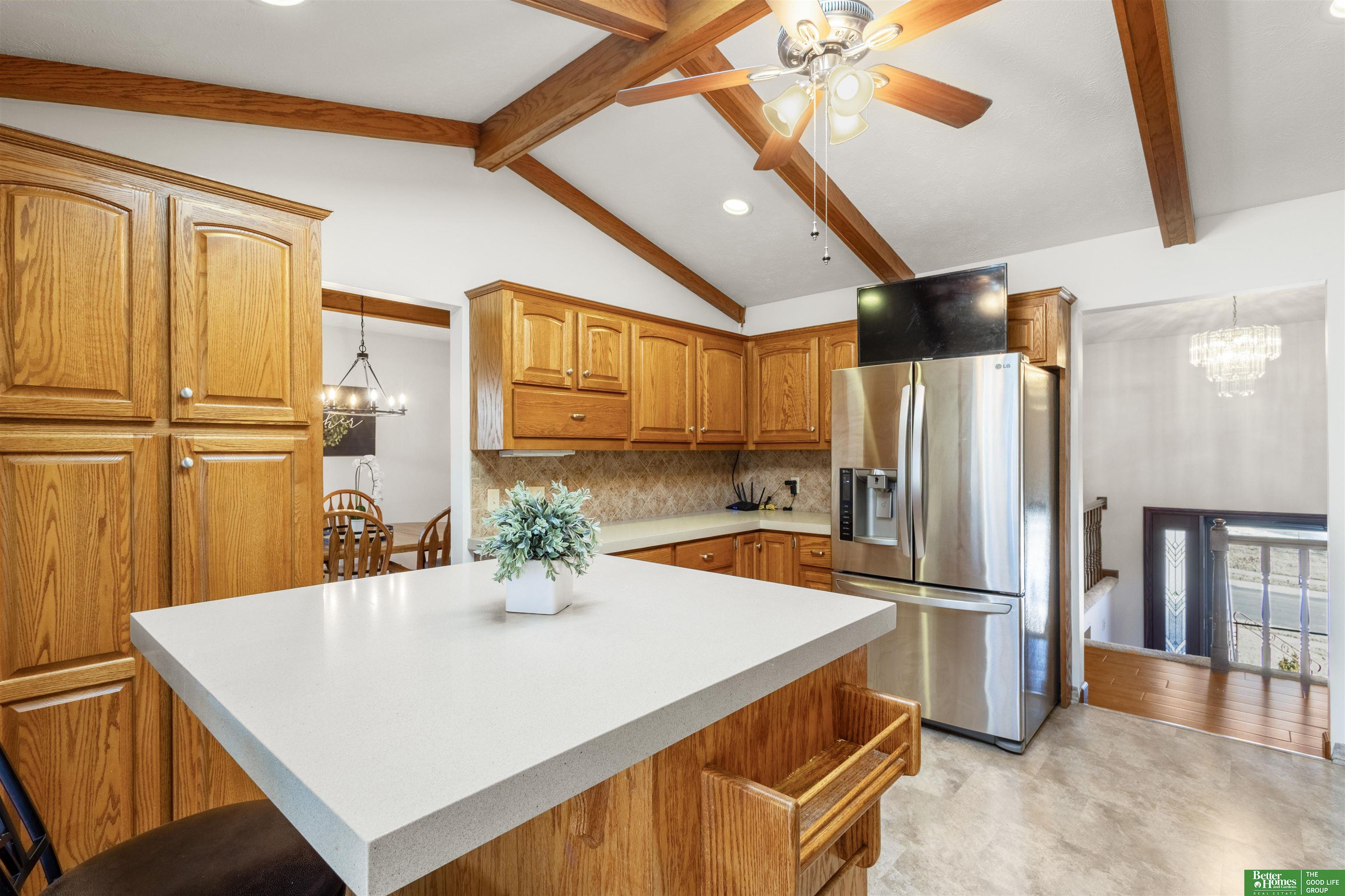 902 Iron Road