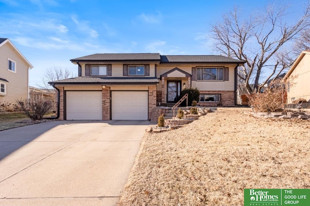 902 Iron Road