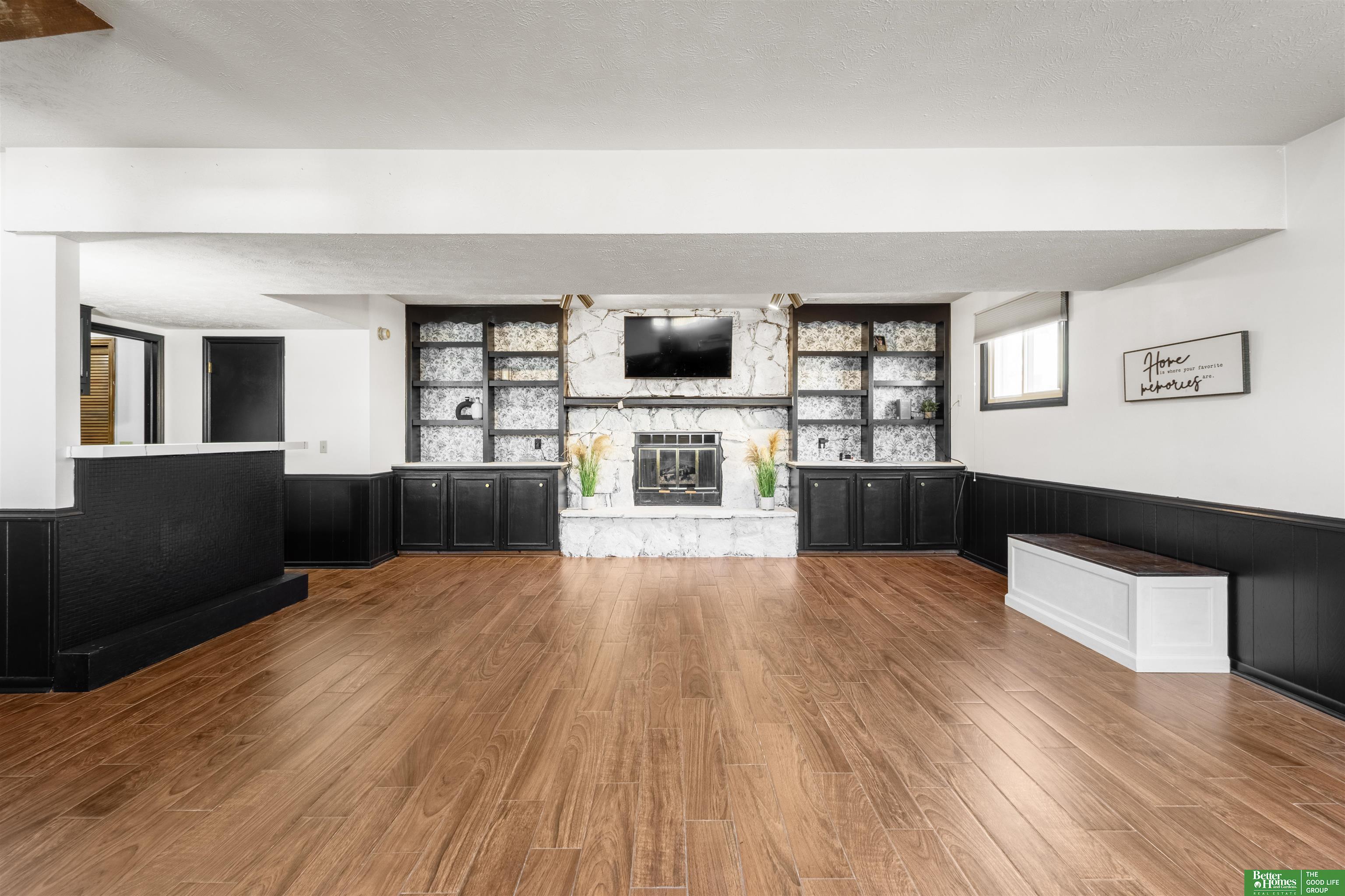902 Iron Road