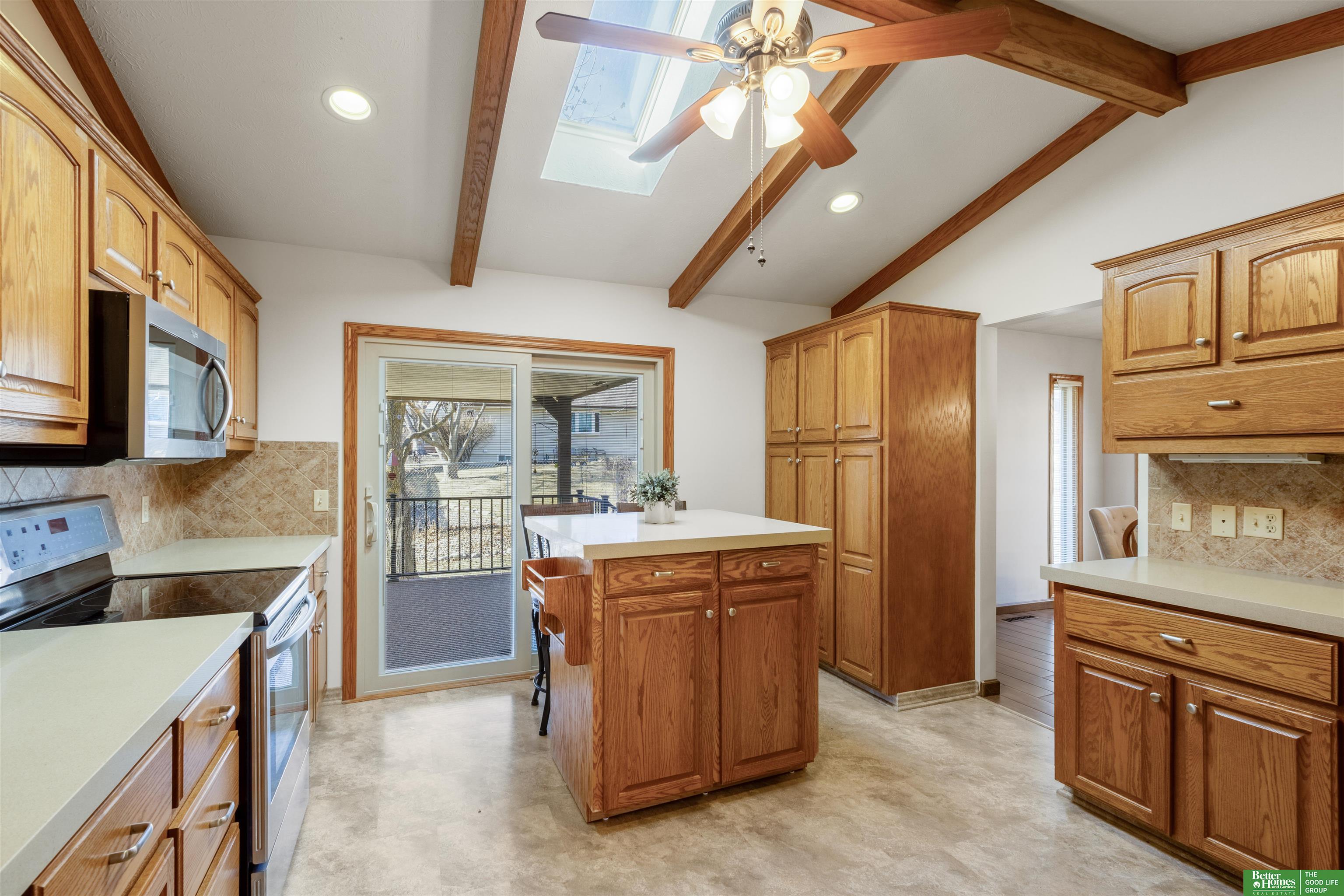 902 Iron Road