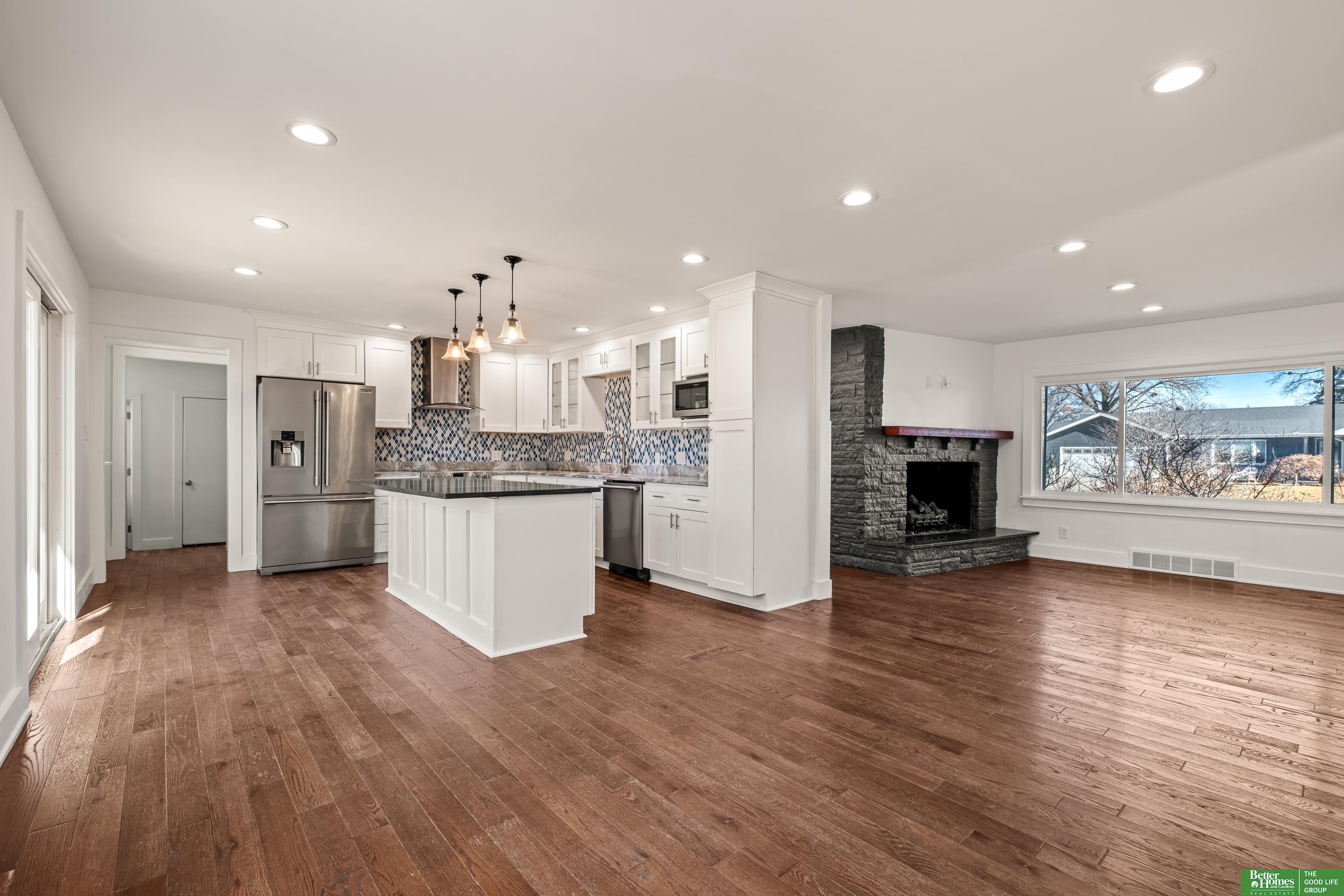 1922 S 113th Street