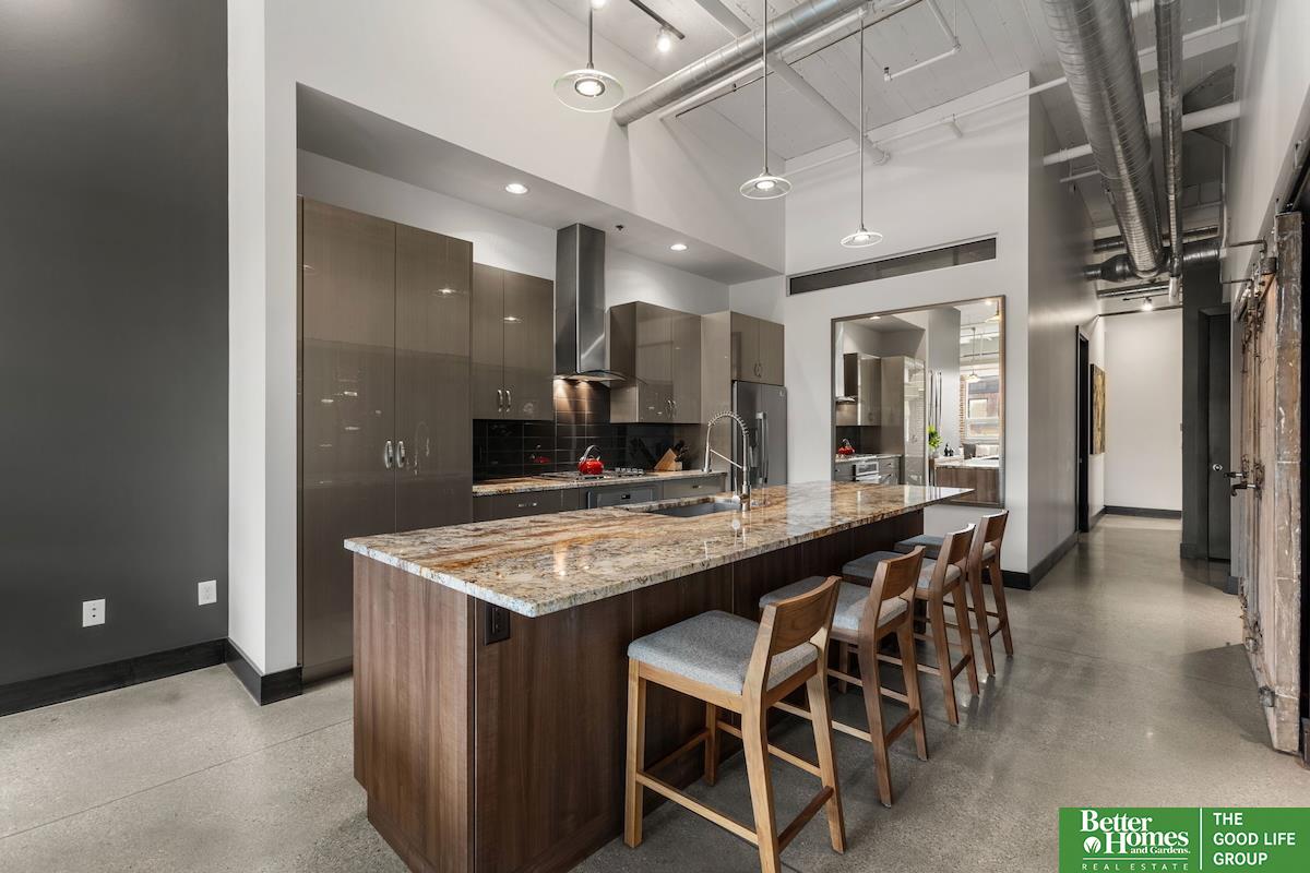 1502 Jones Street # 403