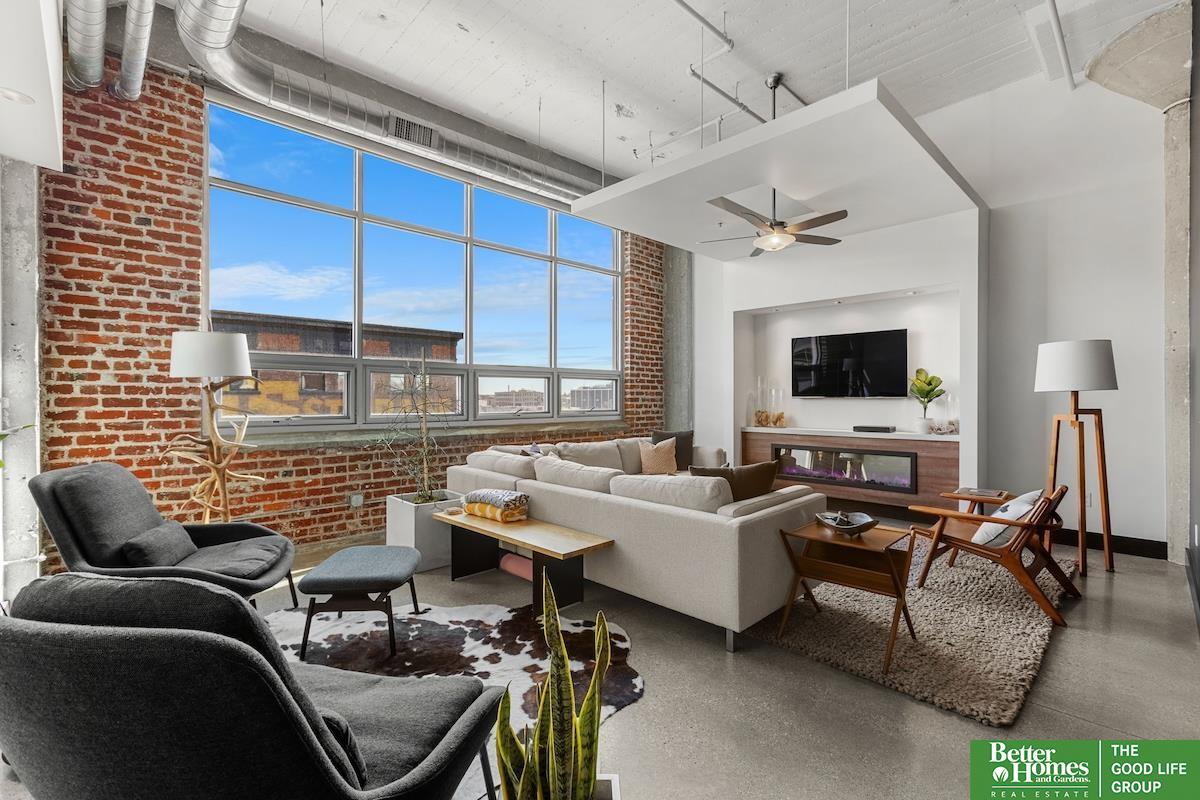 1502 Jones Street # 403