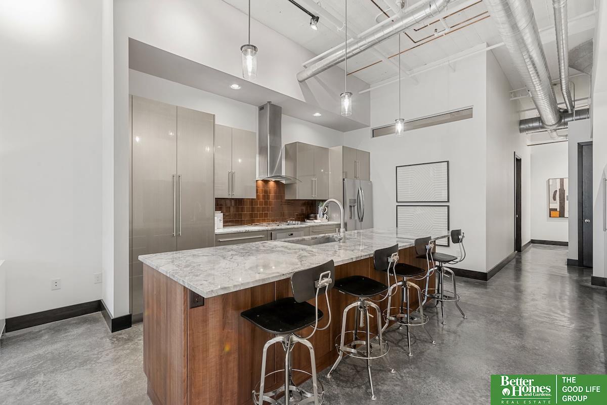 1502 Jones Street # 303