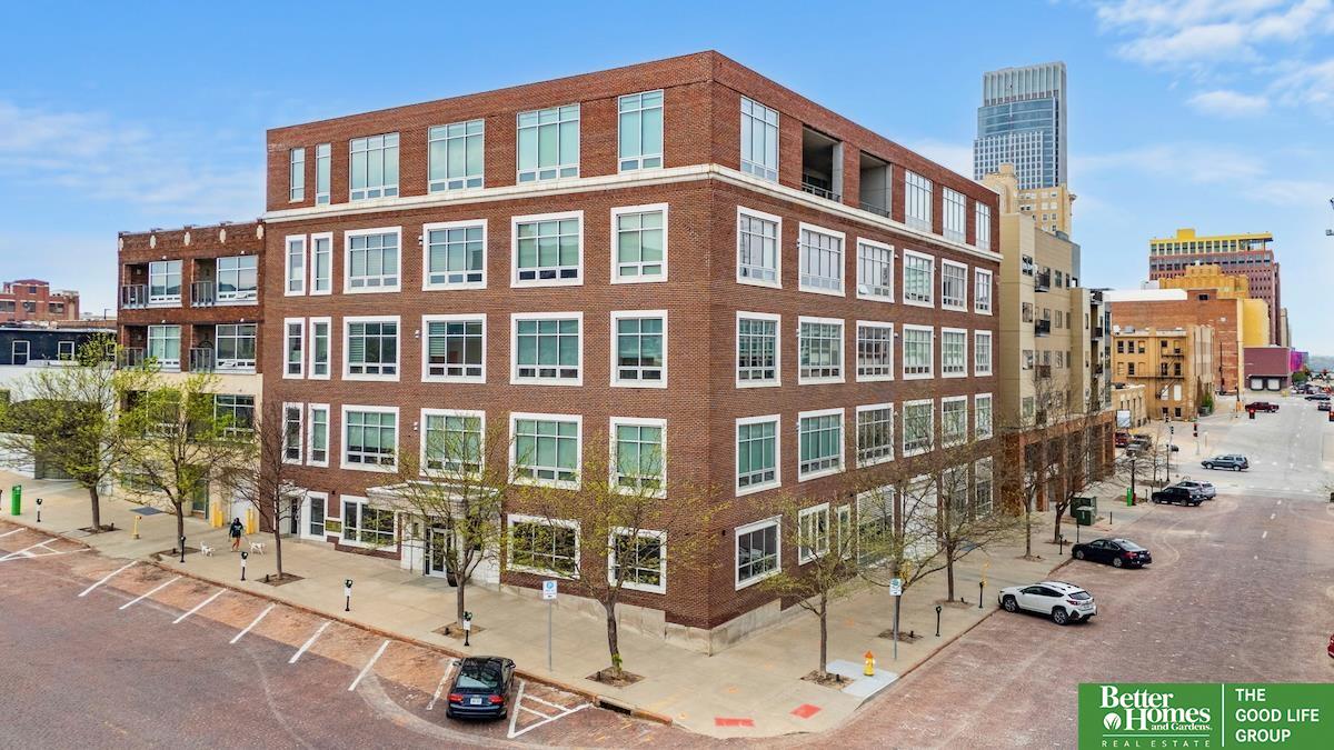 1502 Jones Street # 303