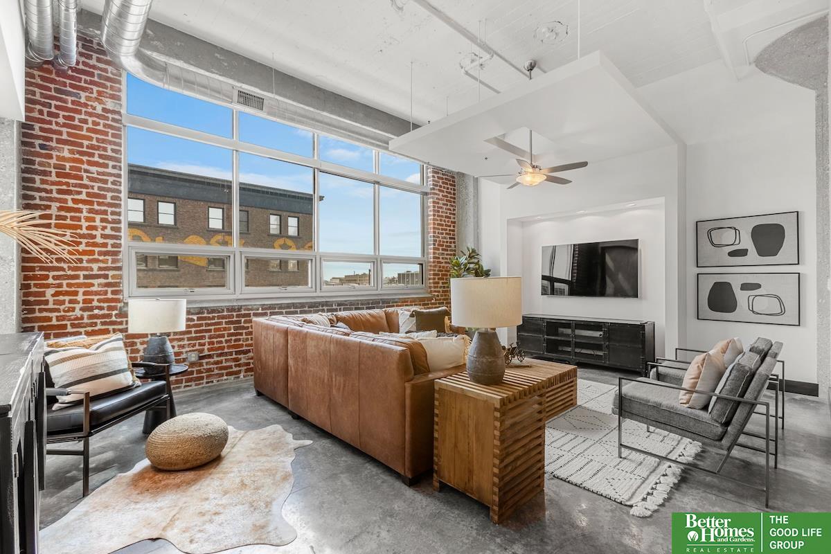 1502 Jones Street # 303