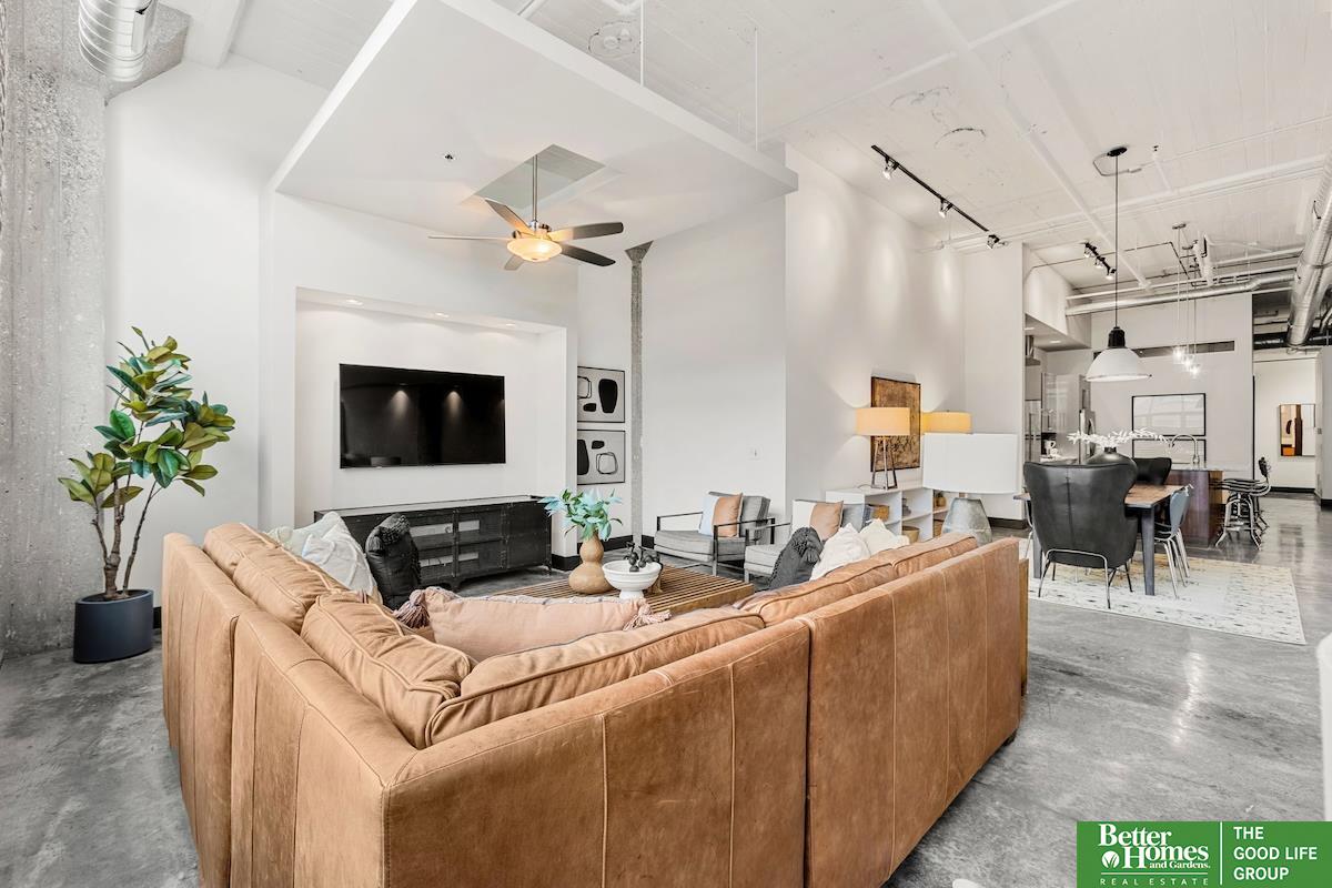 1502 Jones Street # 303