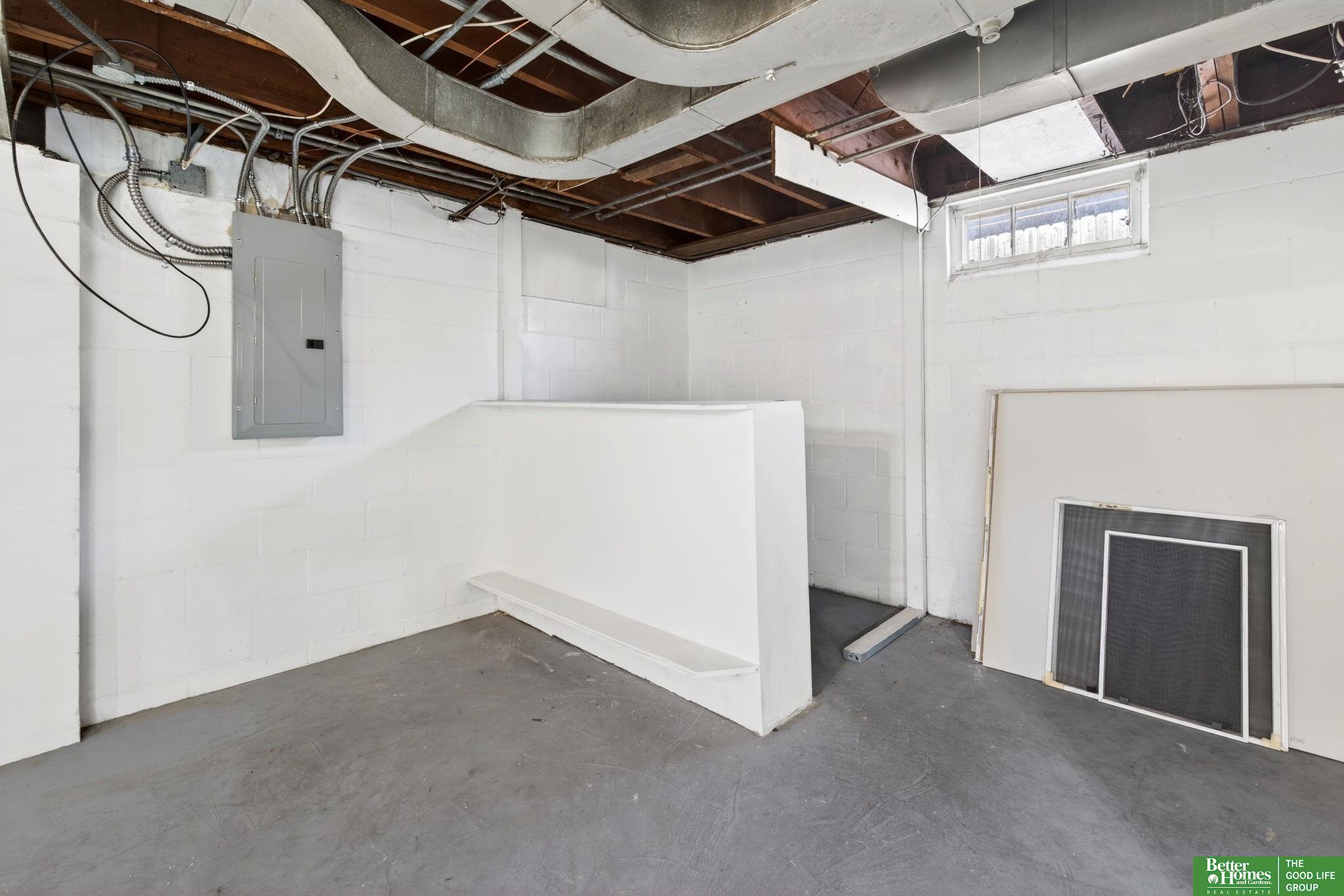 2902 Grebe Street
