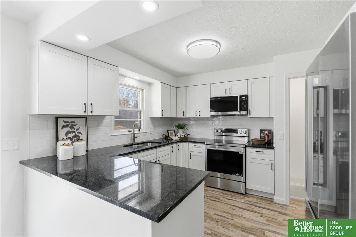 2211 N 137th Street