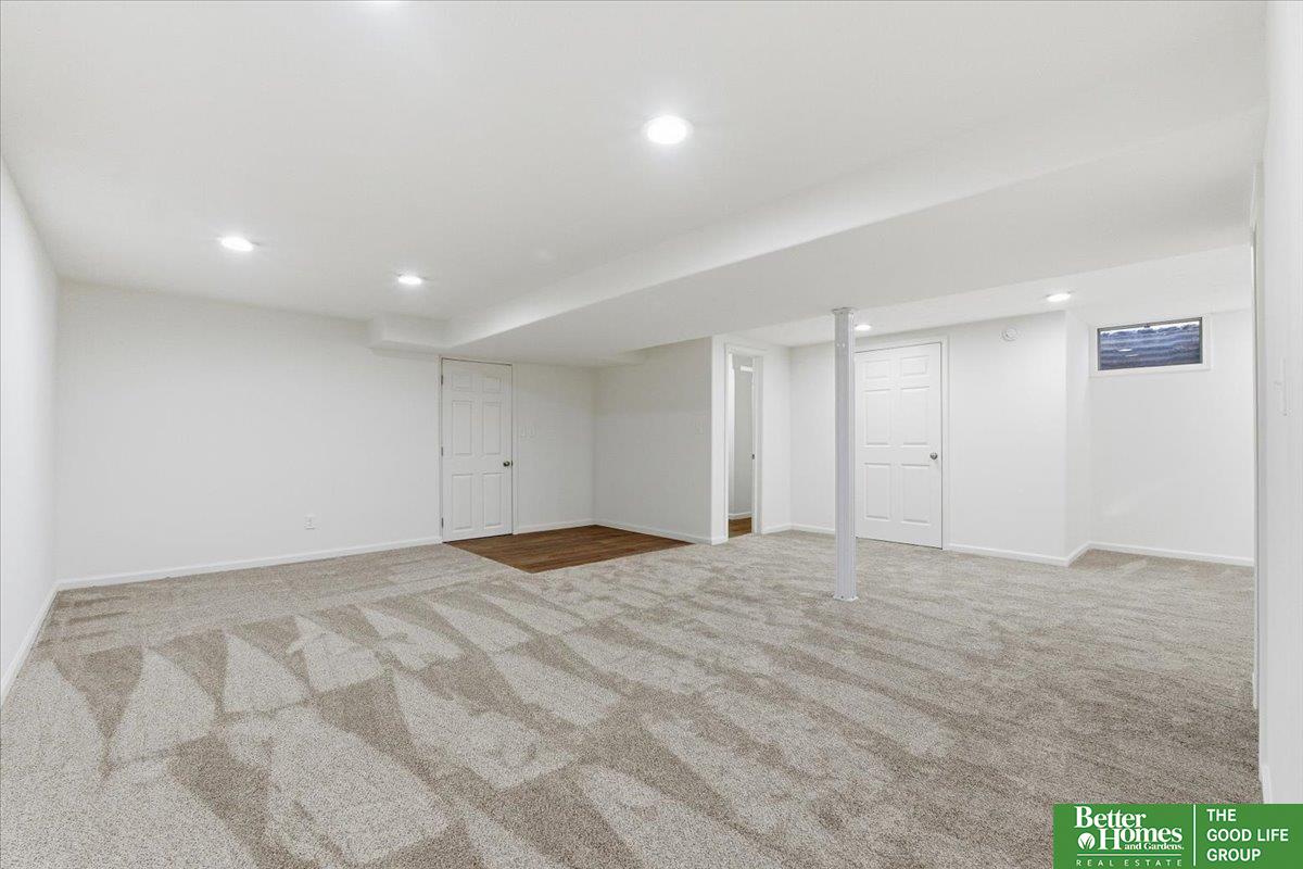 2211 N 137th Street