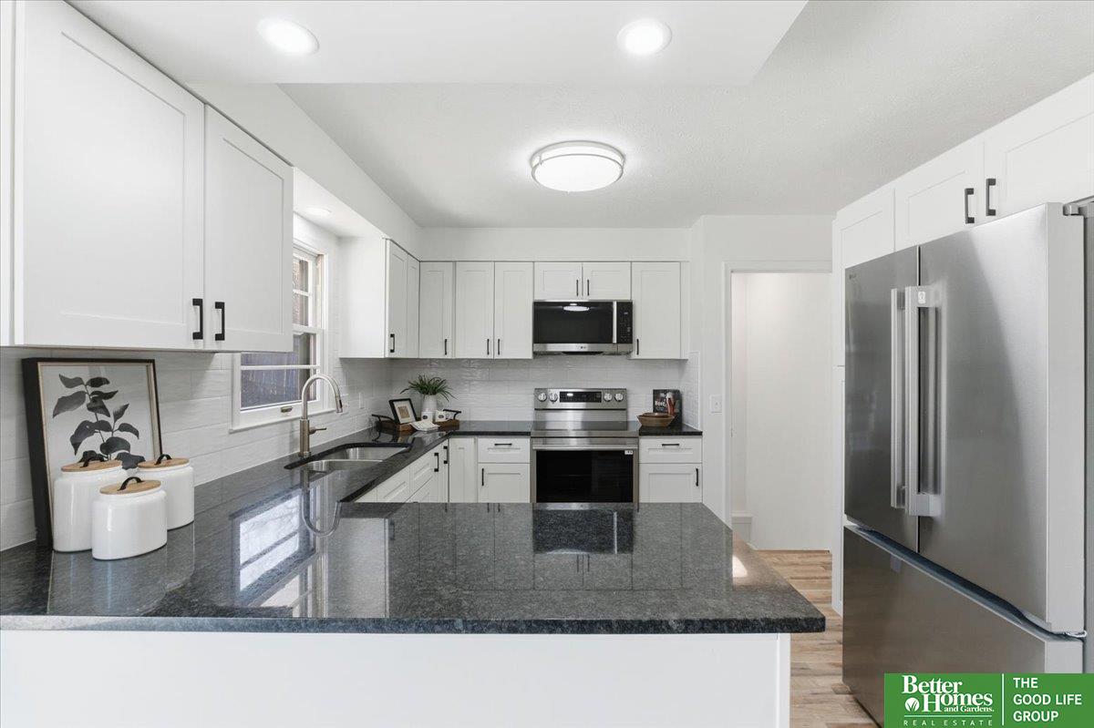 2211 N 137th Street